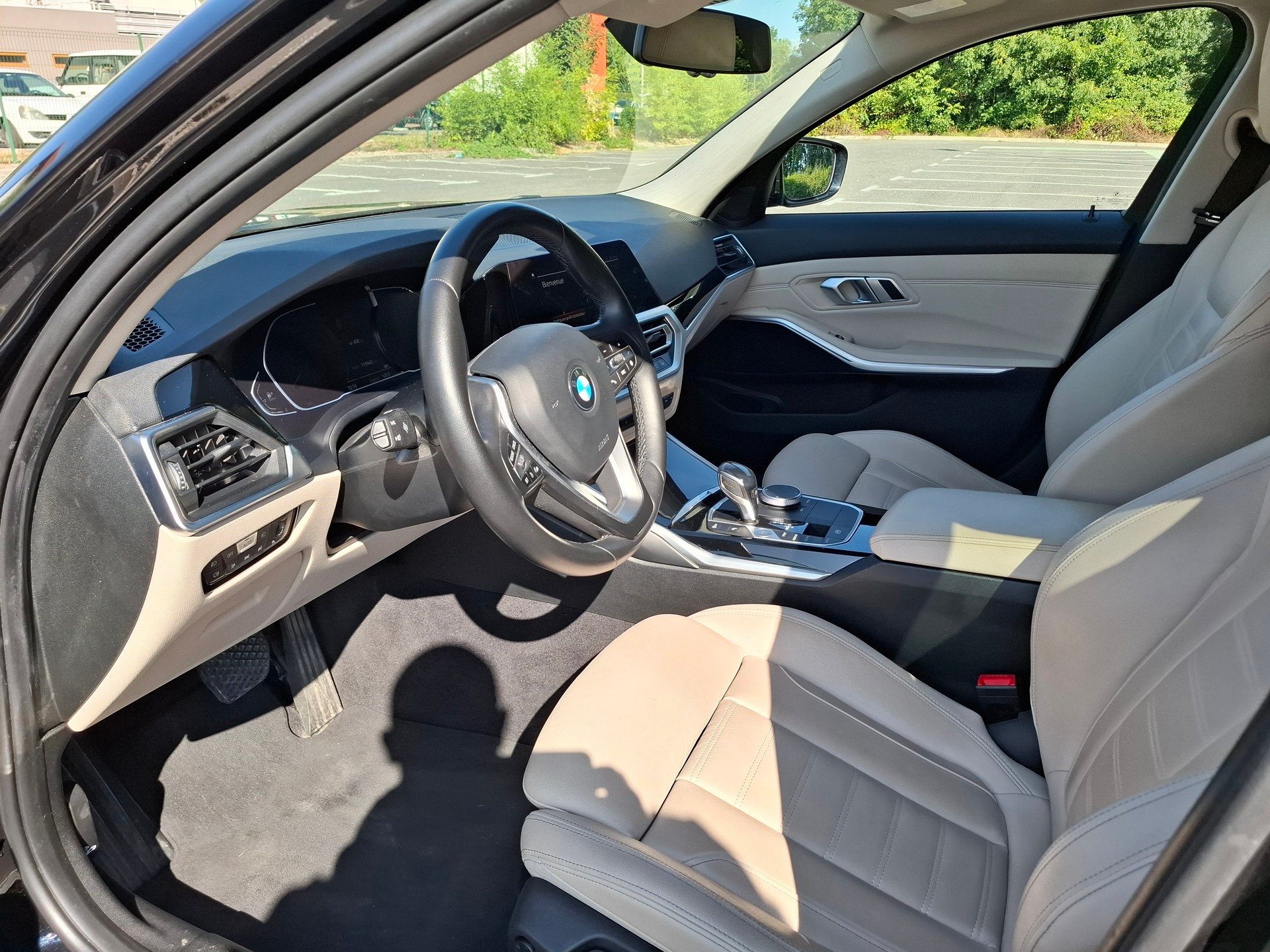 BMW 320d-image-1