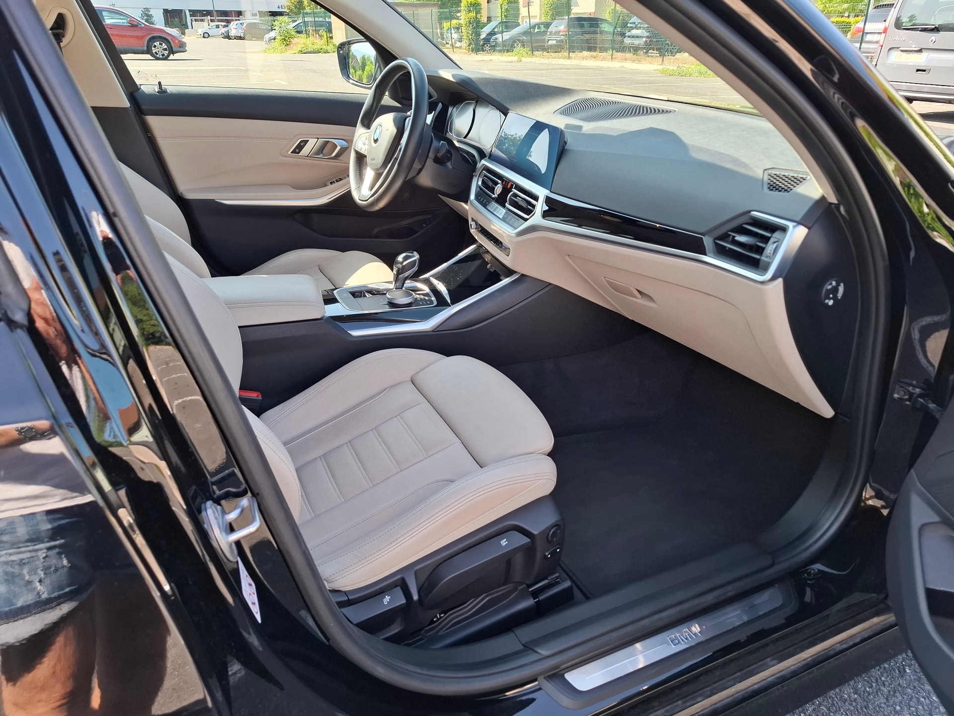 BMW 320d-image-2