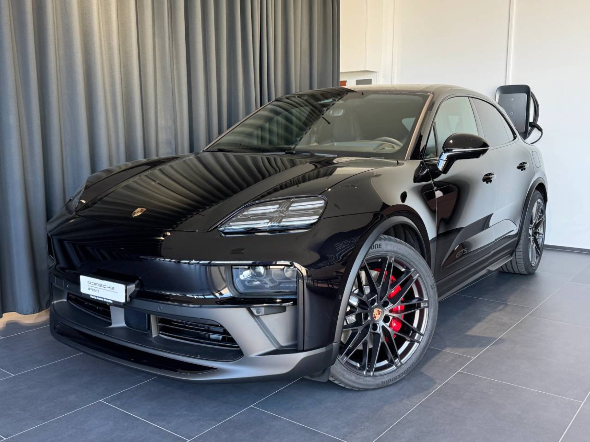 PORSCHE Macan GTS