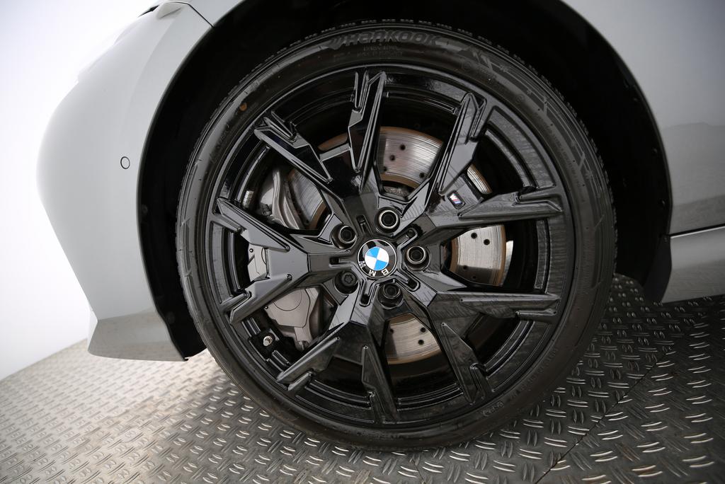 BMW M235i xDrive Gran Coupé-image-16
