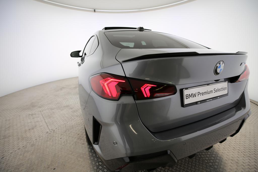 BMW M235i xDrive Gran Coupé-image-17