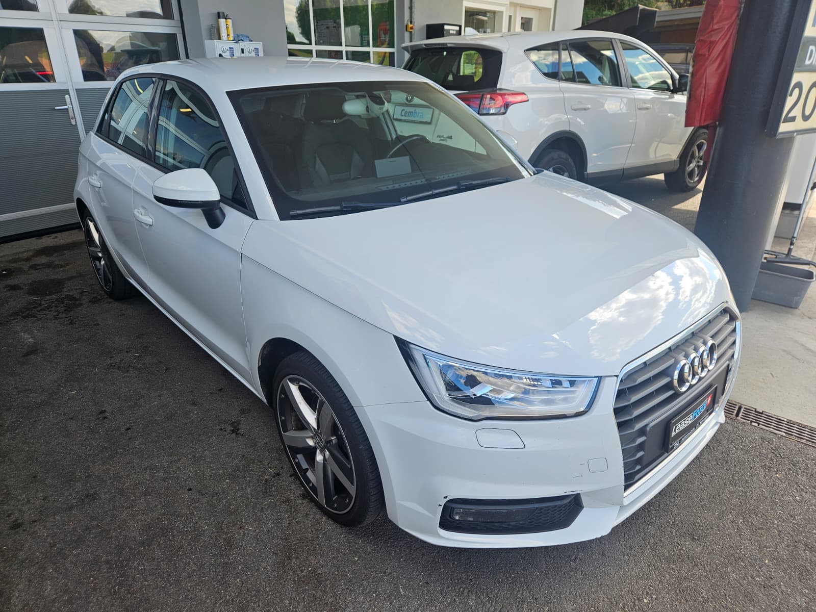 AUDI A1 Sportback 1.4 TFSI Sport S-tronic-image-1