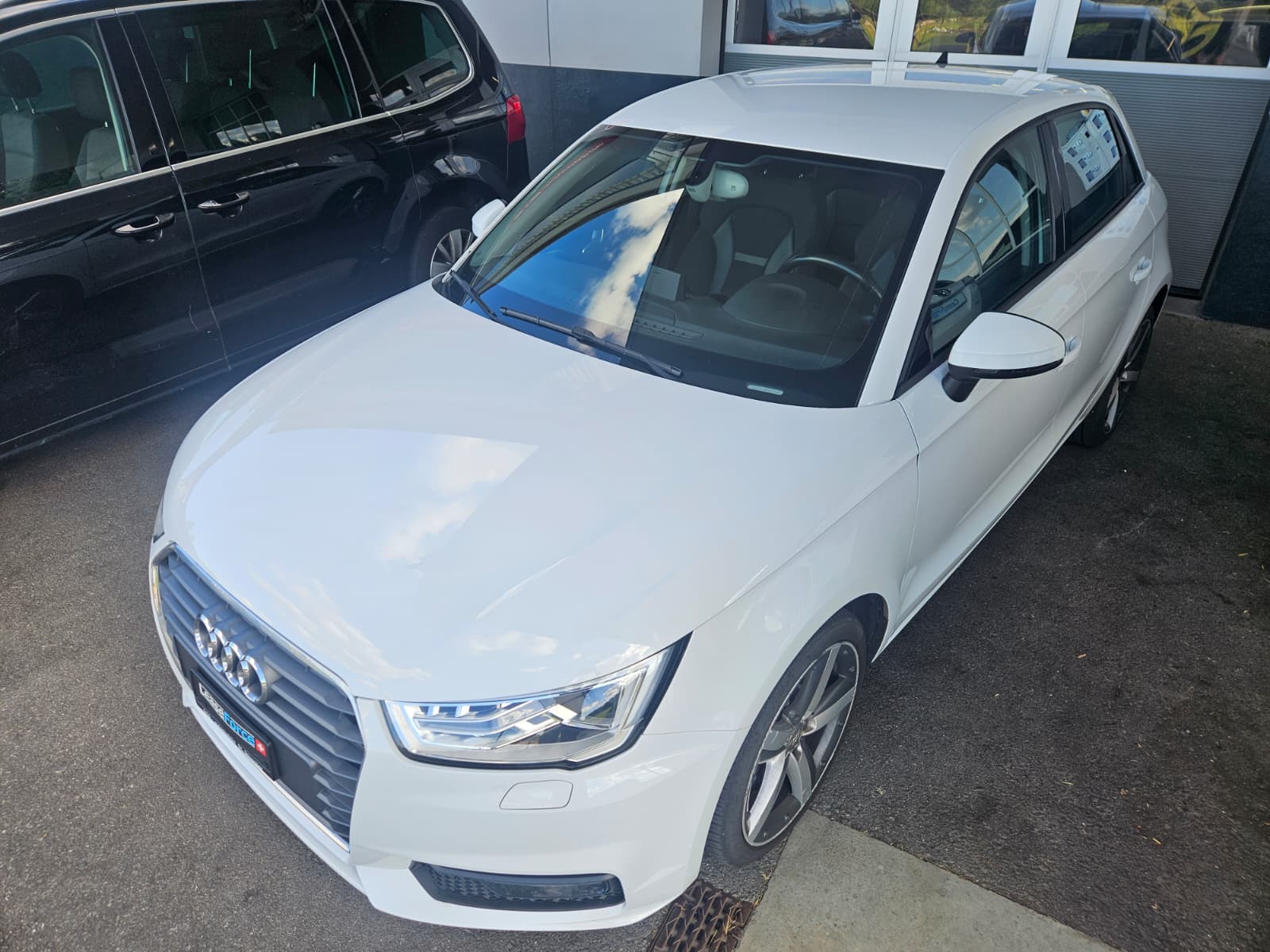 AUDI A1 Sportback 1.4 TFSI Sport S-tronic-image-2