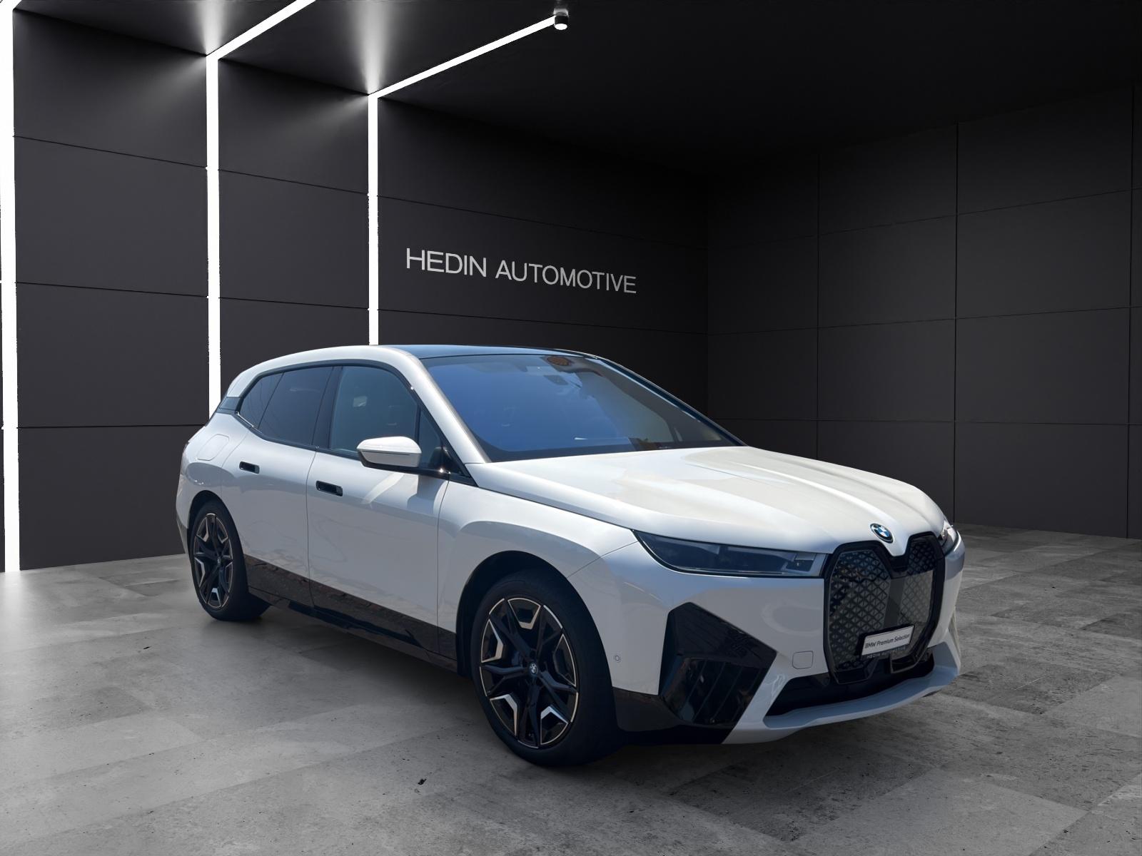 BMW iX xDrive50-image-17