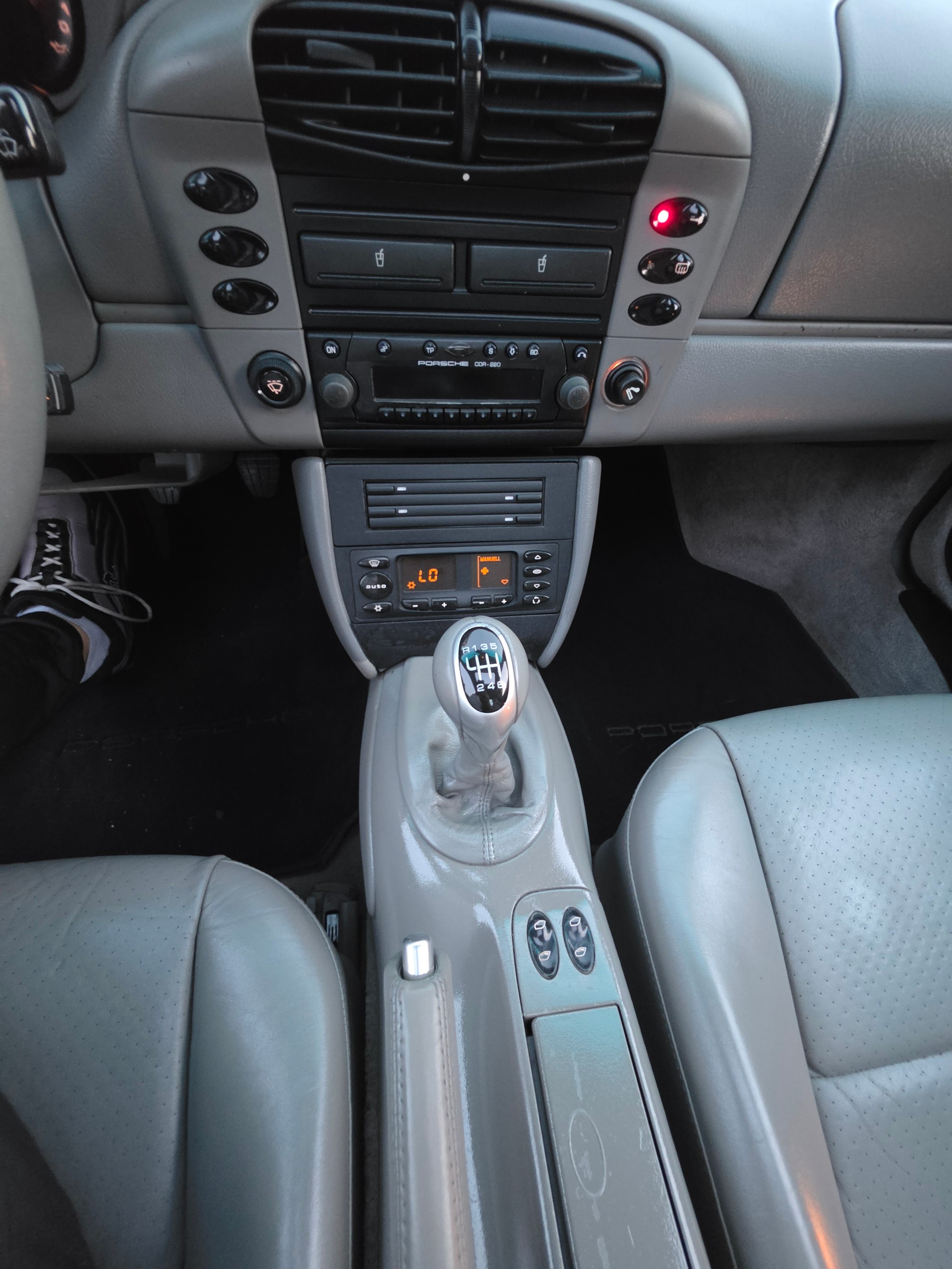 PORSCHE 911-image-15