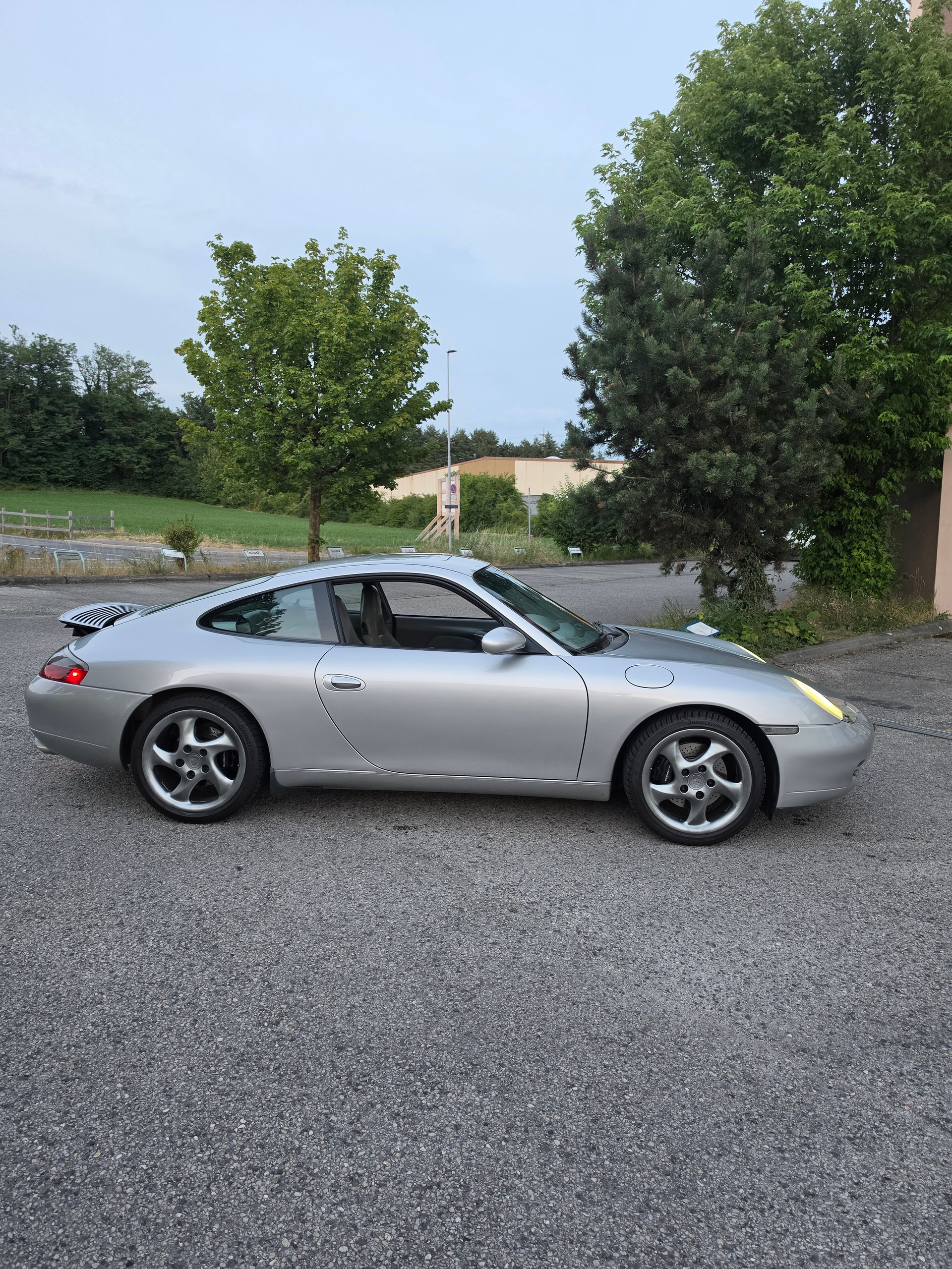 PORSCHE 911-image-6