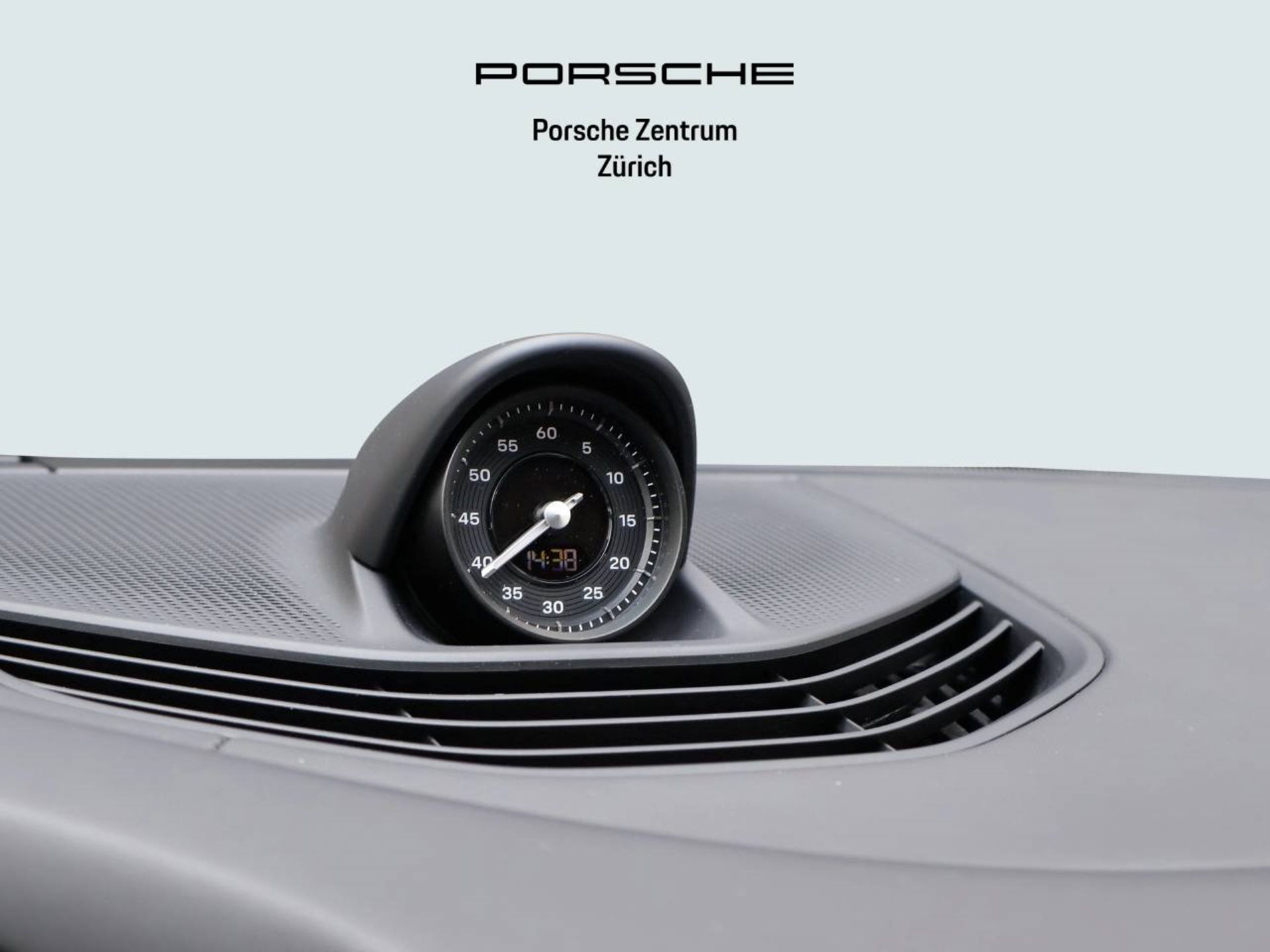 PORSCHE Taycan Turbo-image-22