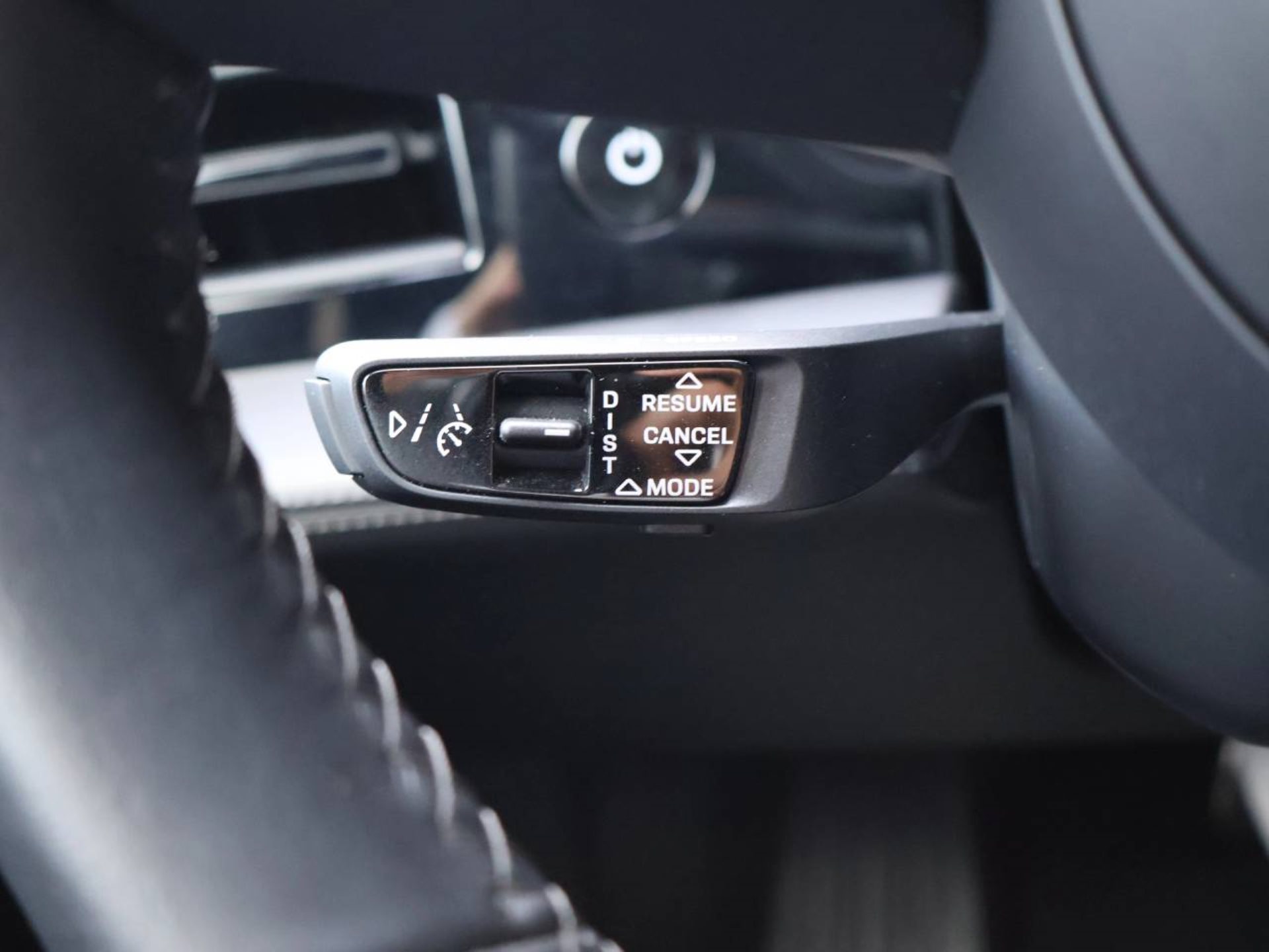 PORSCHE Taycan Turbo-image-23