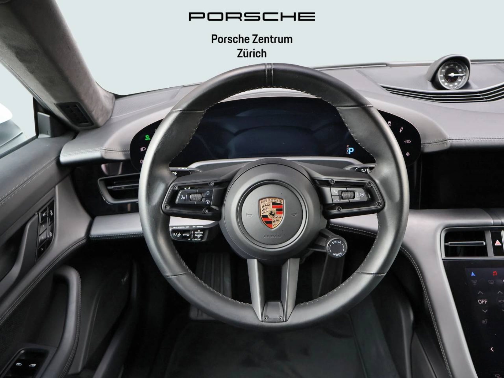 PORSCHE Taycan Turbo-image-11