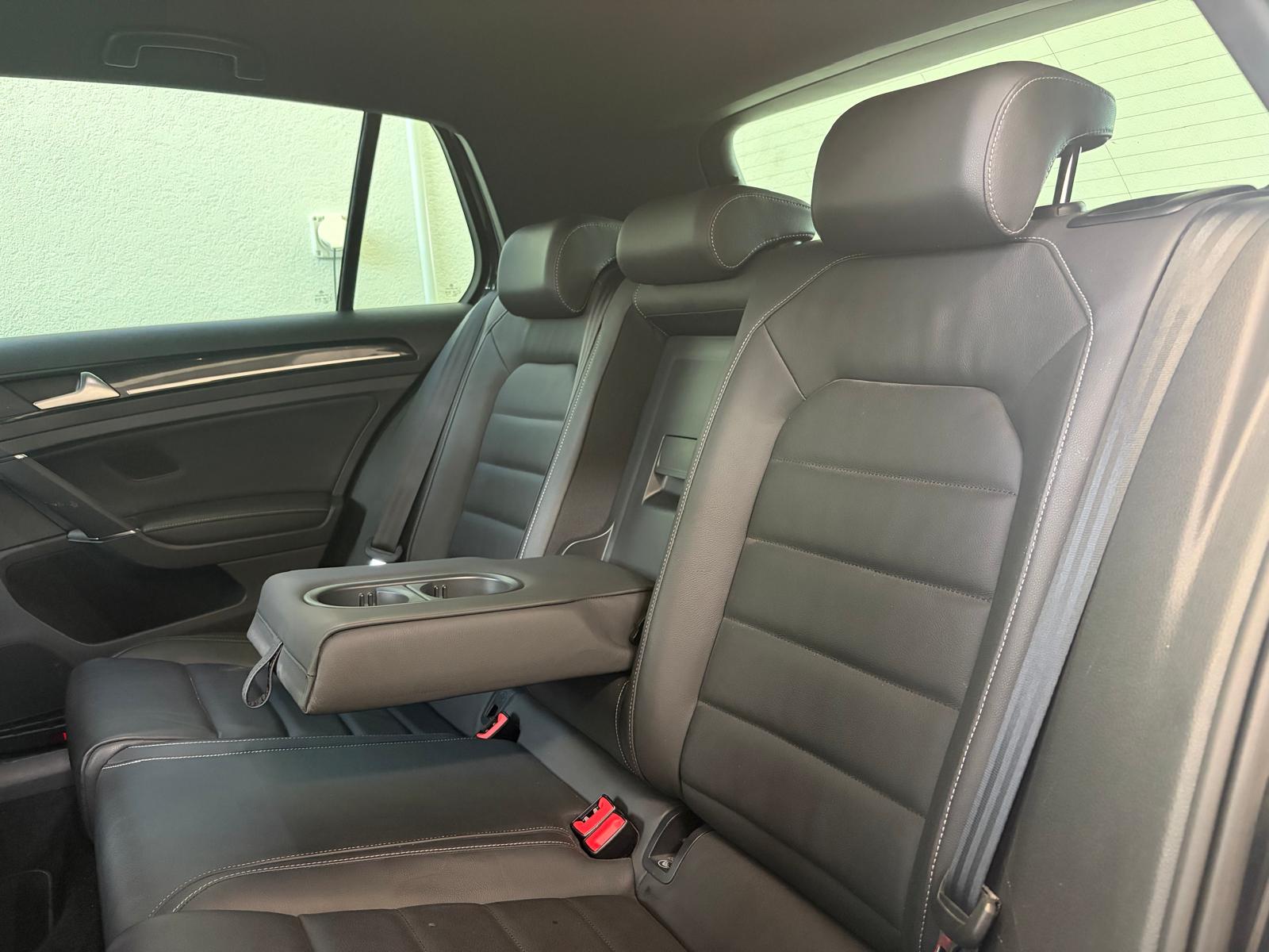 VW Golf 2.0 TSI R 4Motion DSG - Caméra de recul - Pack Cuir Vienna-image-9