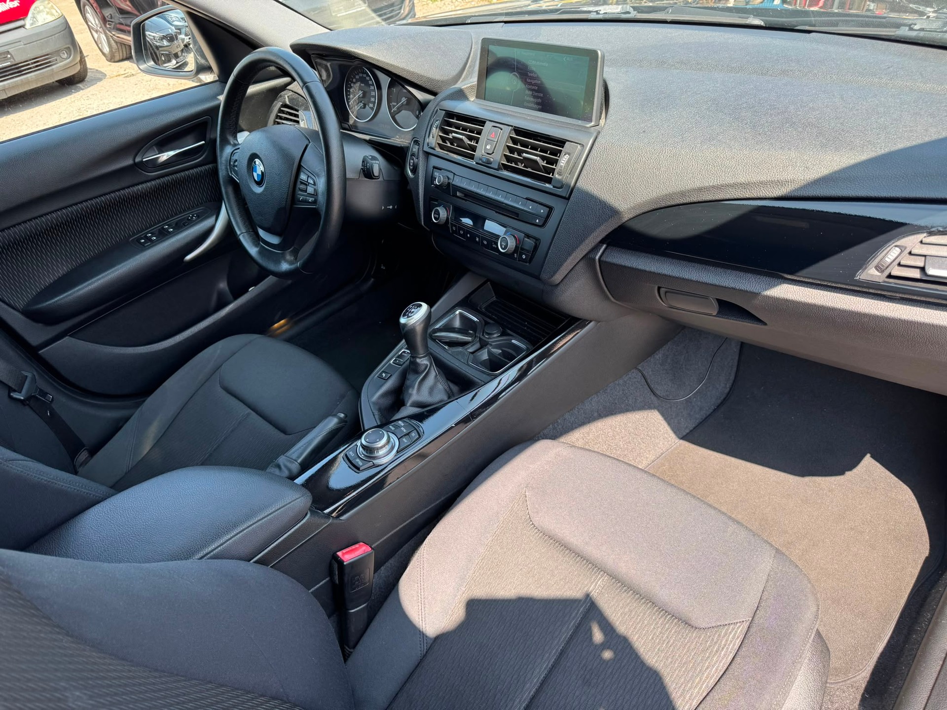 BMW 116d Urban Line-image-7