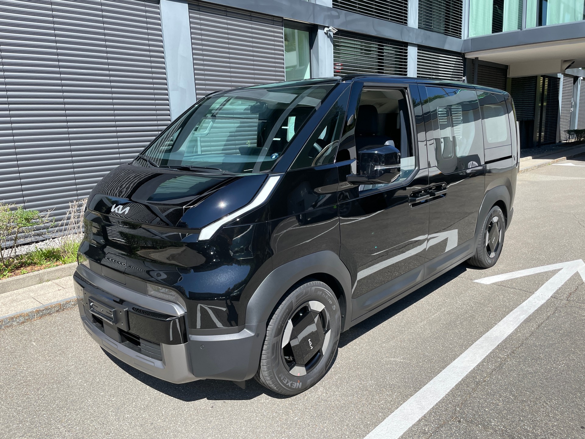 KIA PV5 71.2 kWh Elite mit Wärmepumpe, VOLLAUSSTATTUNG-image-0