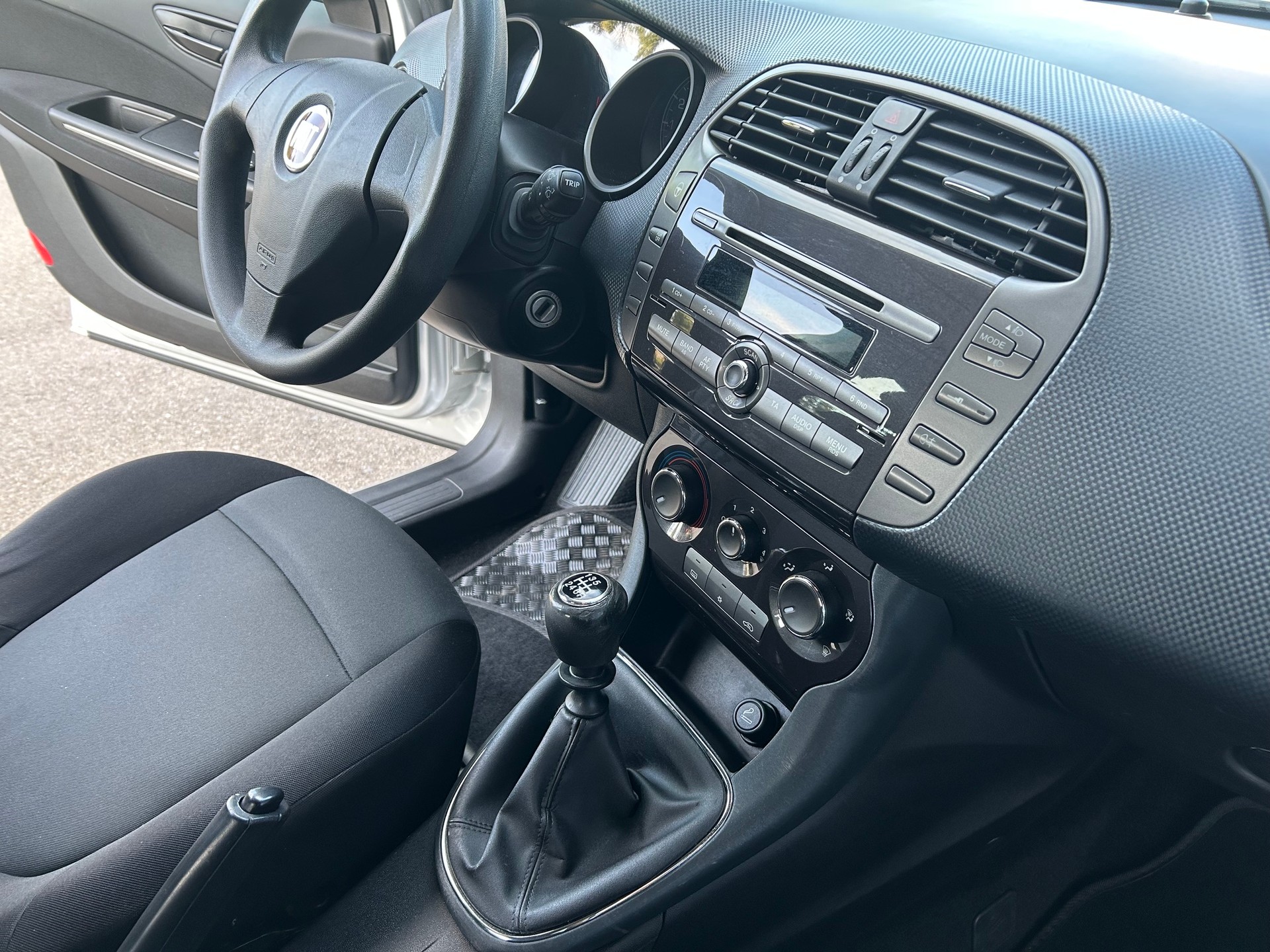 FIAT Bravo 1.4 16V Active-image-7