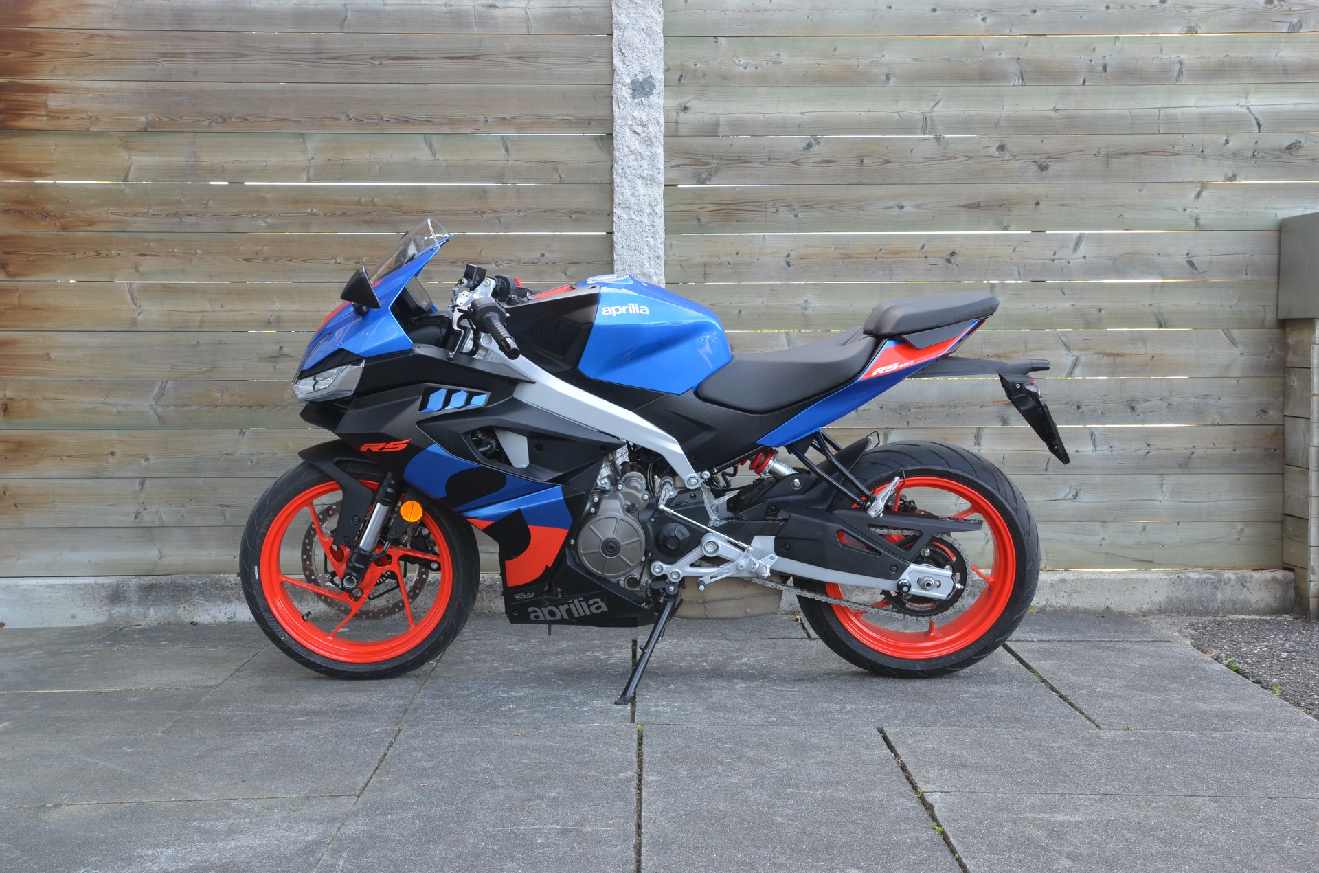 APRILIA RS 457 (35kW)-showroom-element-2