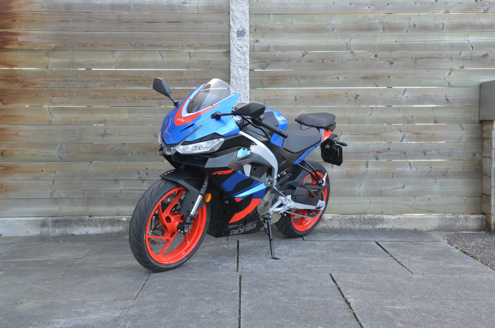 APRILIA RS 457 (35kW)-showroom-element-1