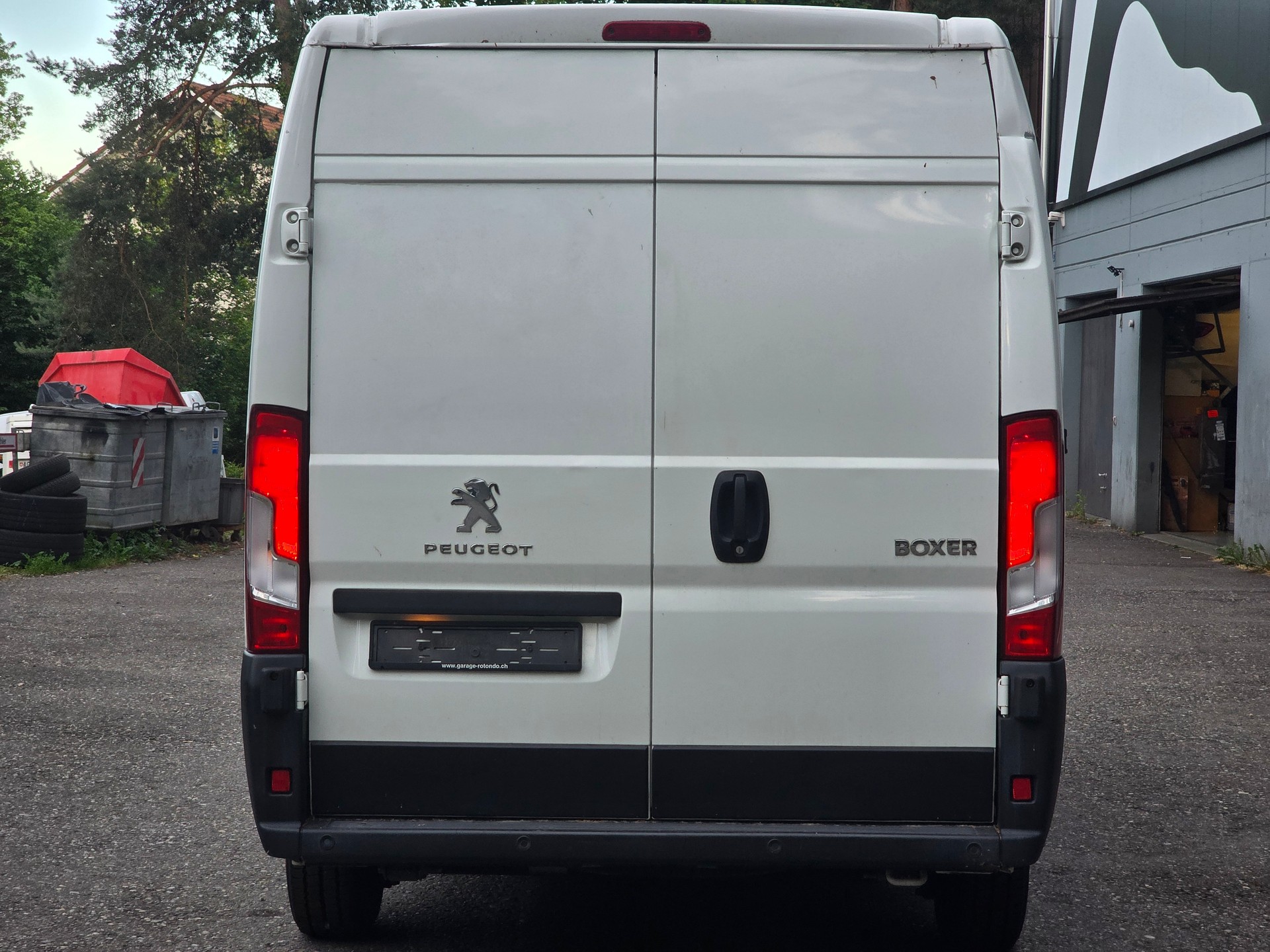 PEUGEOT Boxer 2.2 HDI 335 Pro L2H2-image-4