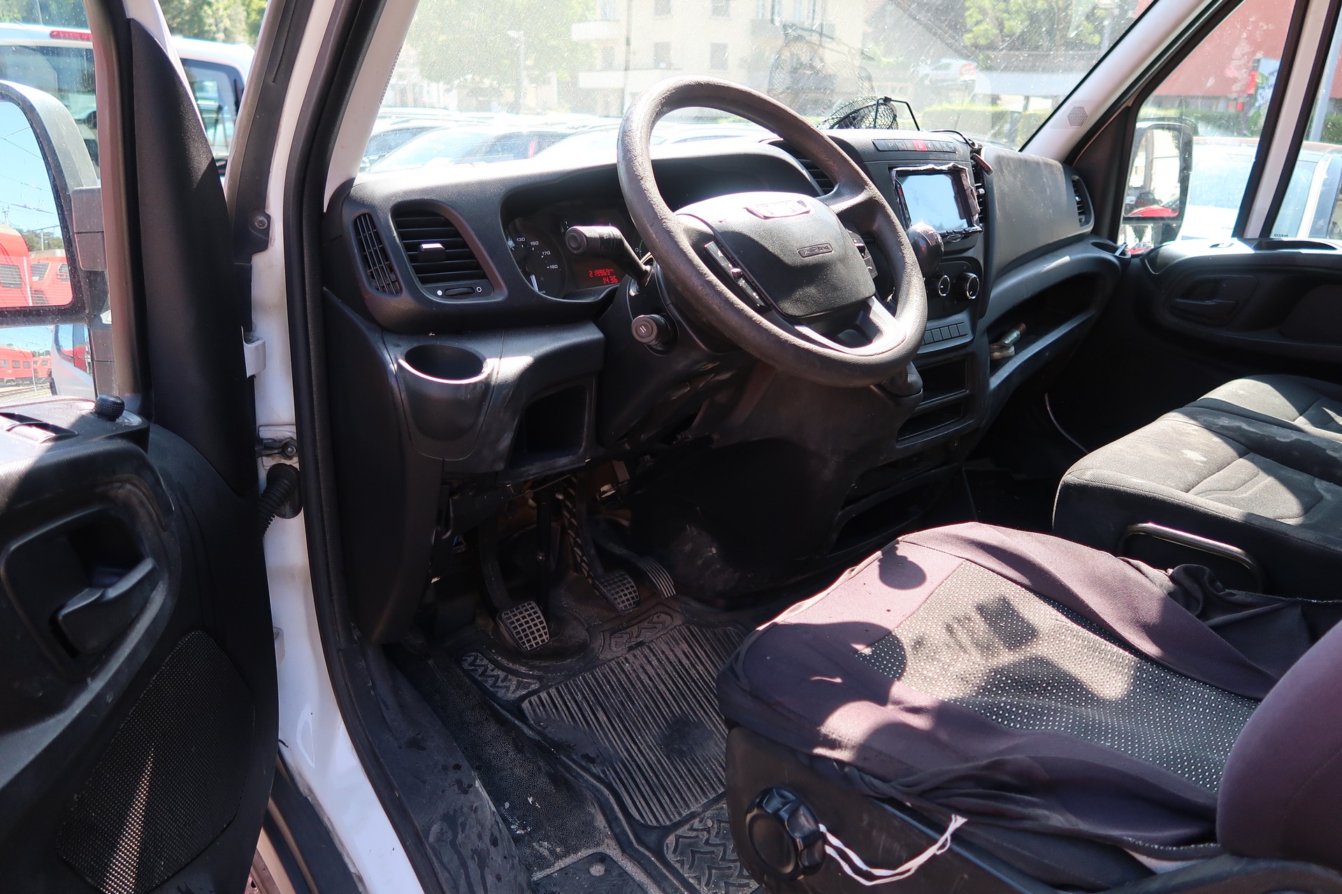 IVECO 35 S 17 V-image-9