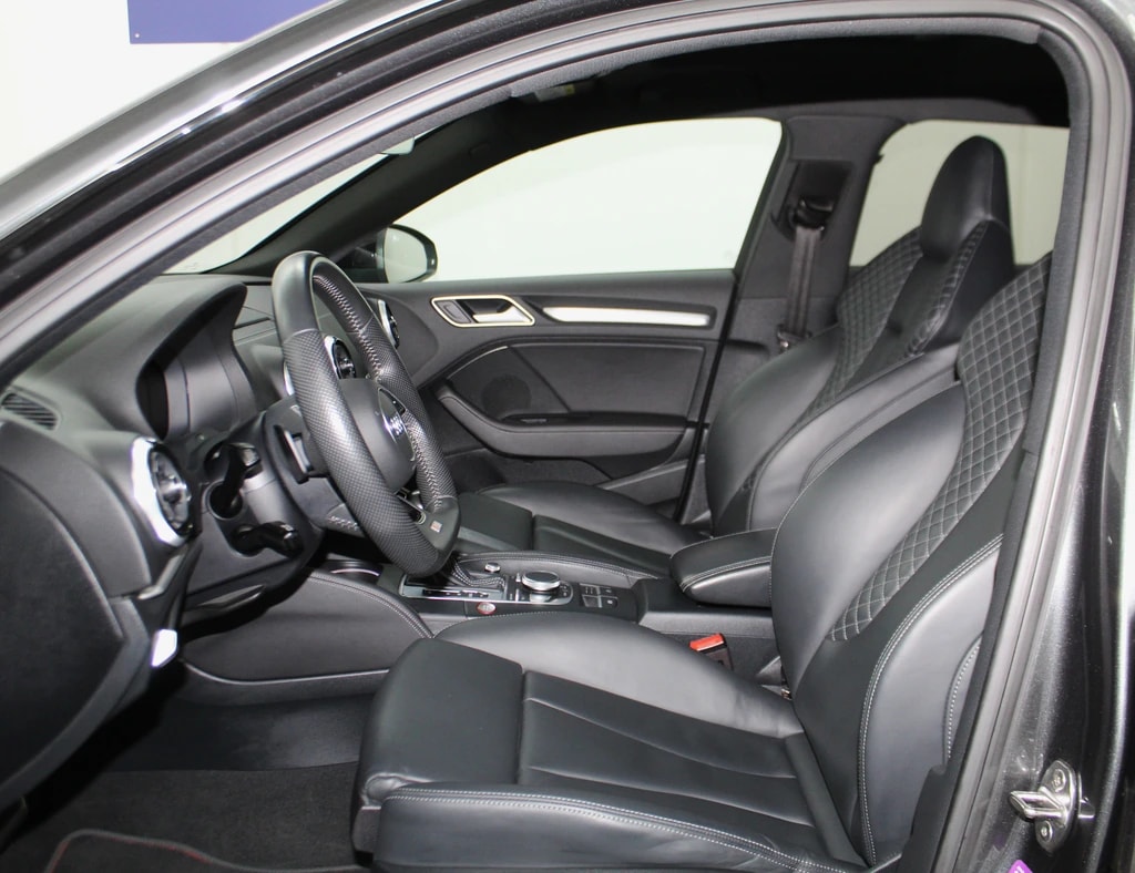 AUDI S3 Sportback 2.0 TFSI quattro S-tronic / CH-Fahrzeug-image-7