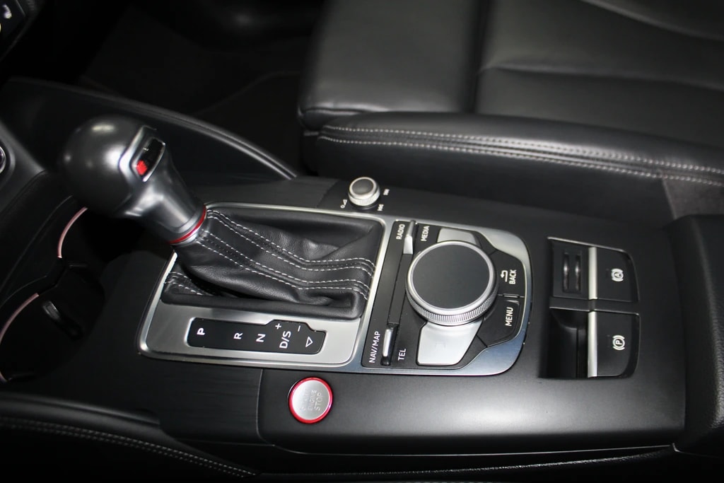 AUDI S3 Sportback 2.0 TFSI quattro S-tronic / CH-Fahrzeug-image-15