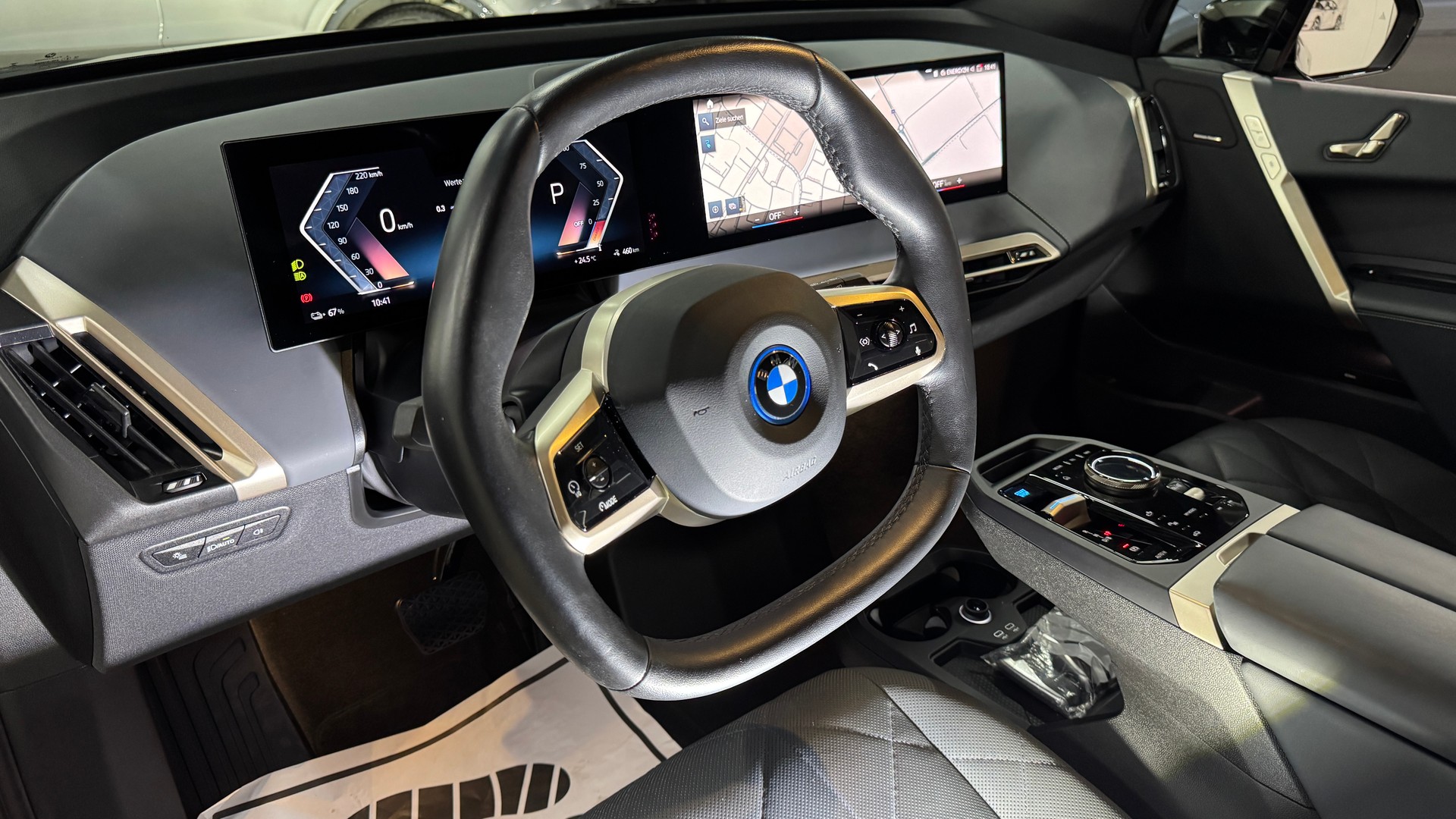 BMW iX xDrive50 Allrad 524PS-image-9