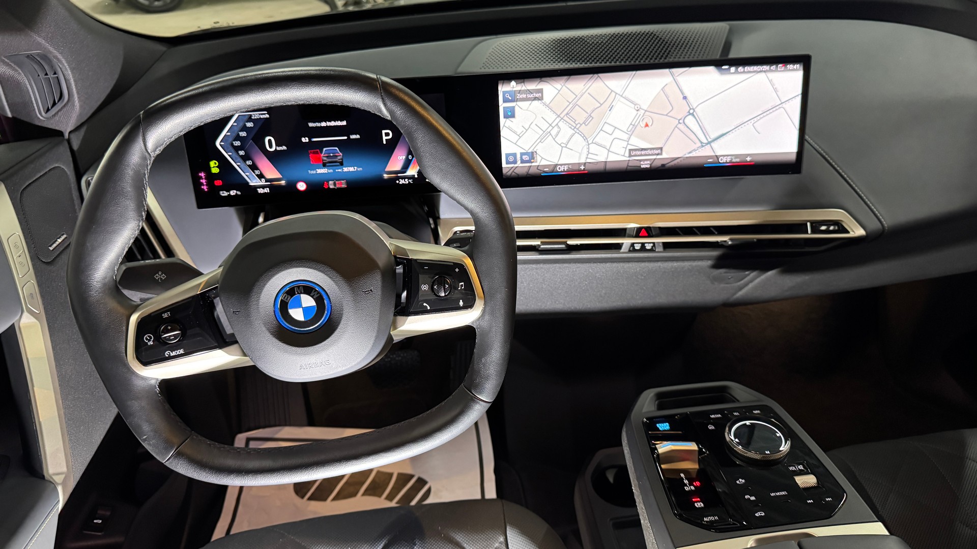 BMW iX xDrive50 Allrad 524PS-image-10