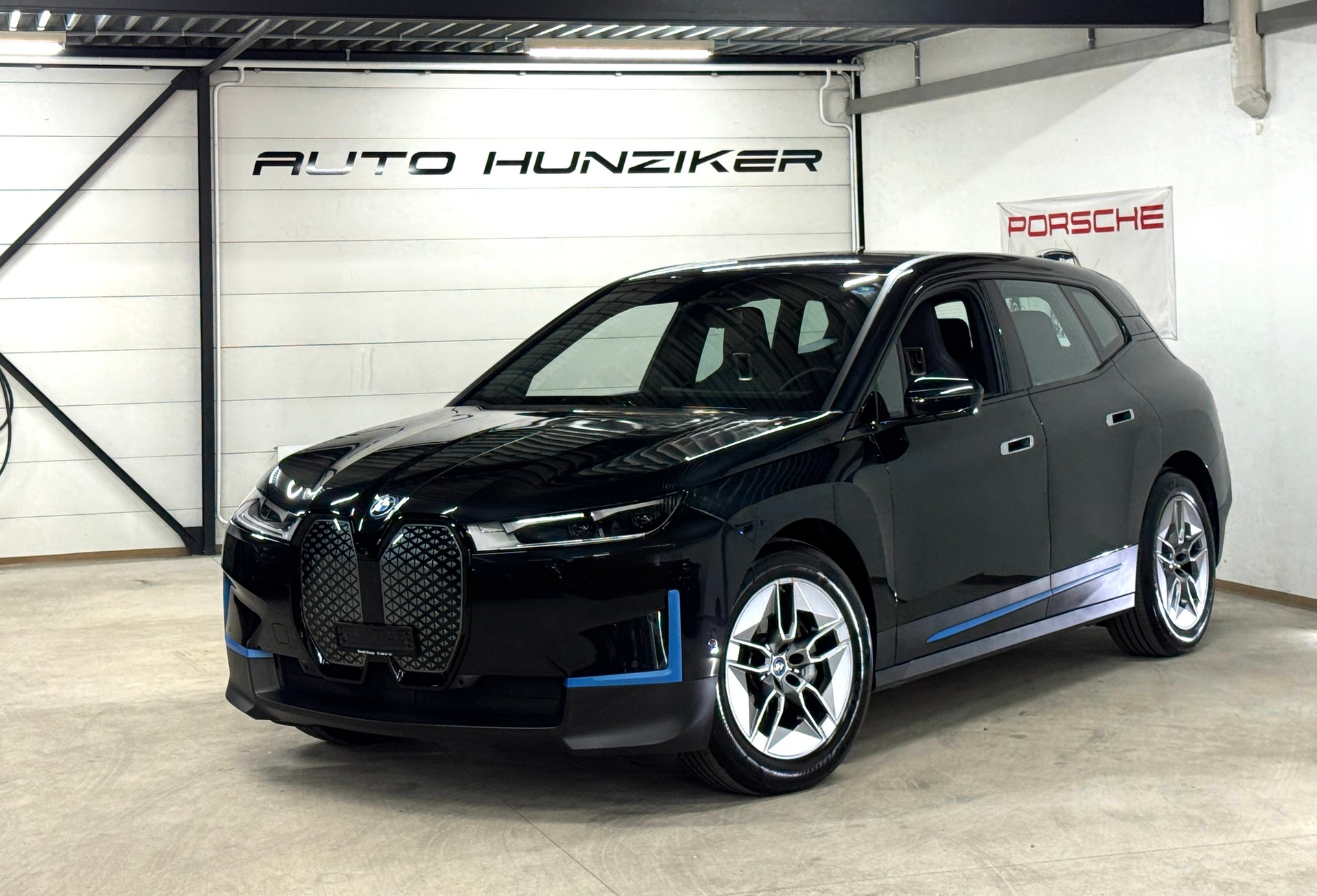 BMW iX xDrive50 Allrad 524PS