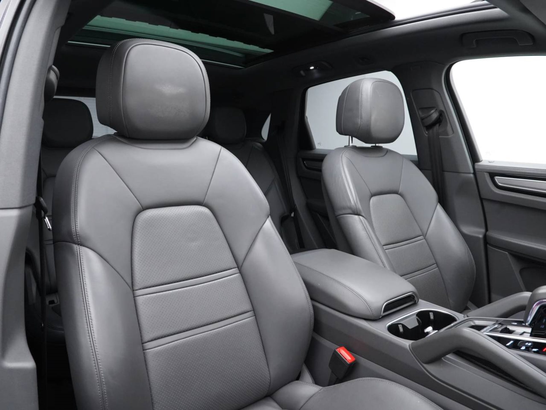 PORSCHE Cayenne E-Hybrid-image-26