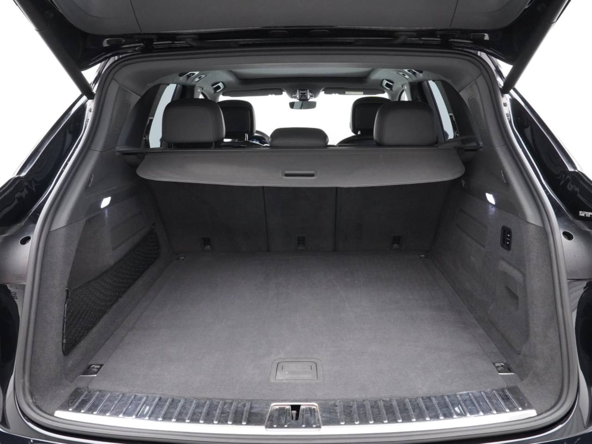 PORSCHE Cayenne E-Hybrid-image-31