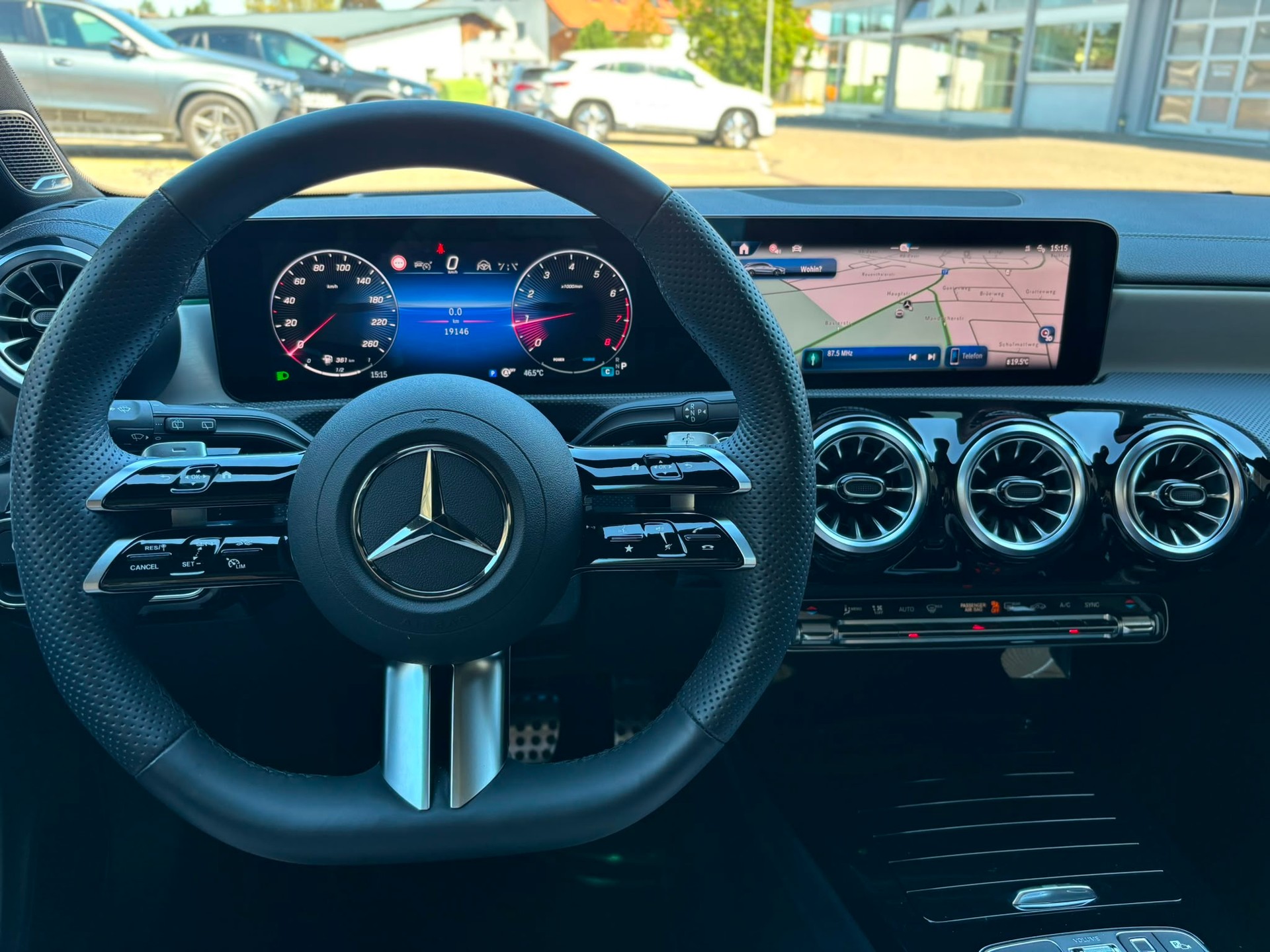 MERCEDES-BENZ CLA 250 AMG-Line 4Matic Shooting Brake-image-10