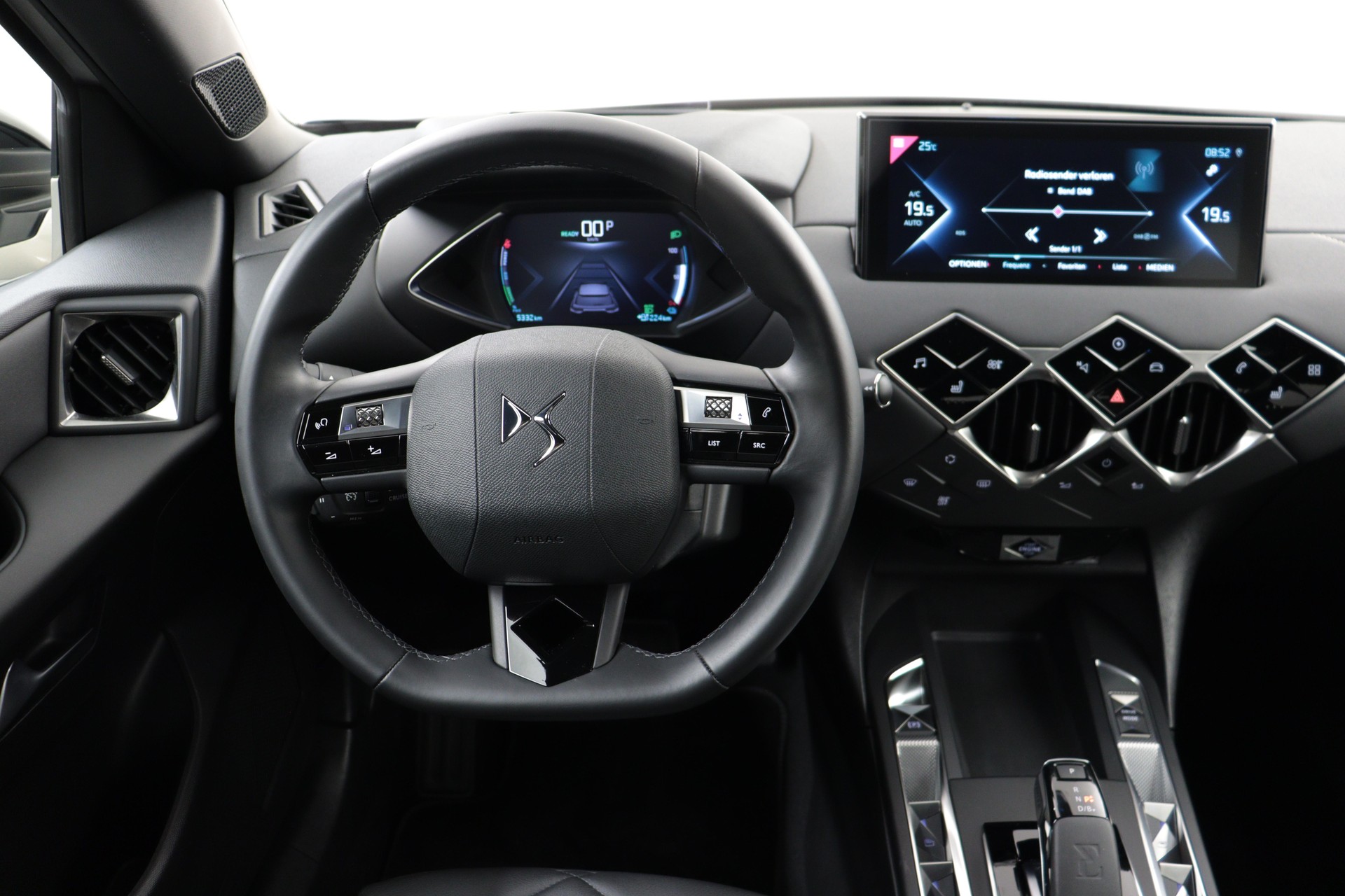 DS AUTOMOBILES Crossback E-Tense Bastille-image-4