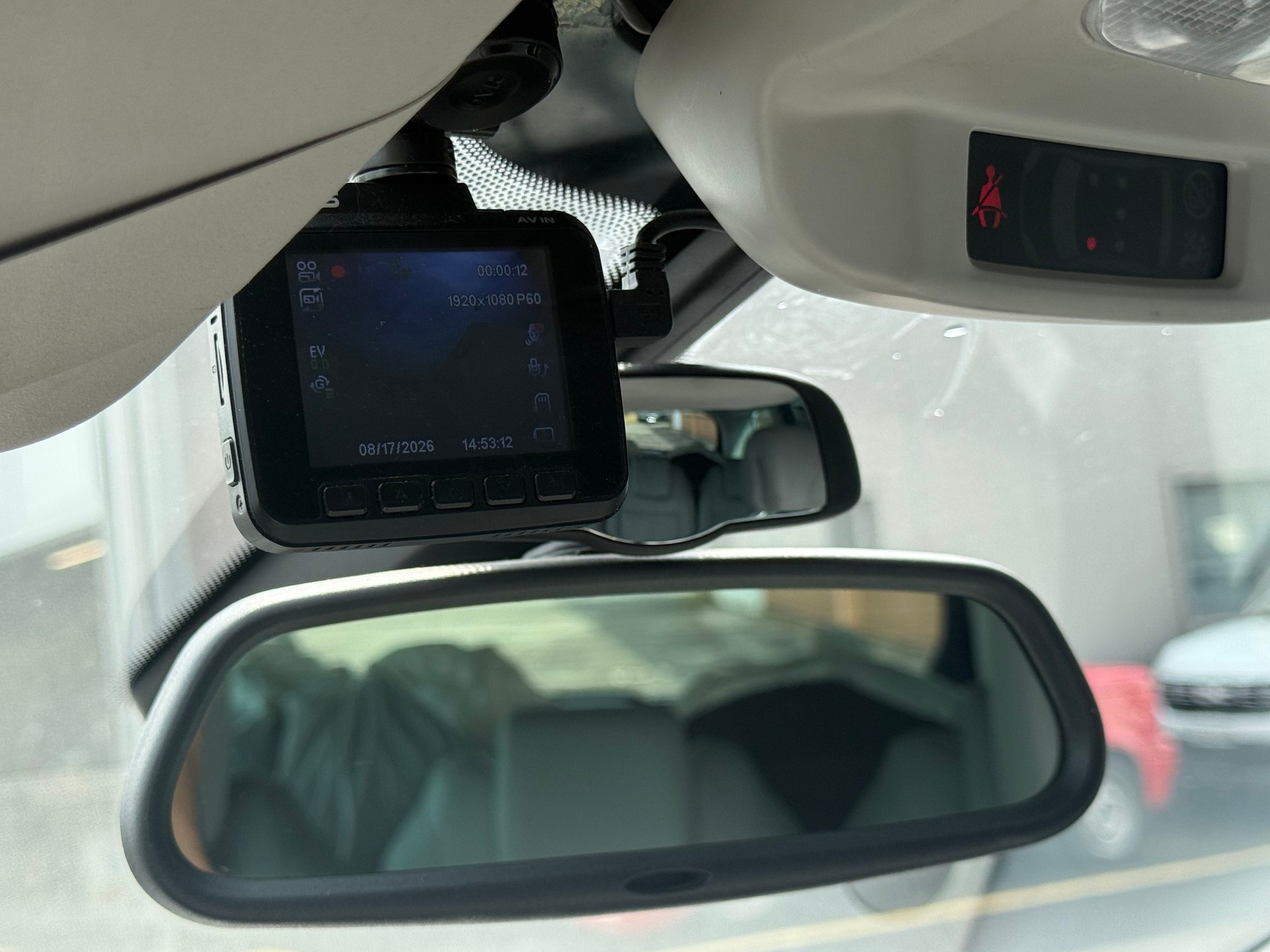 PEUGEOT 5008 1.6 16V T Allure-image-13