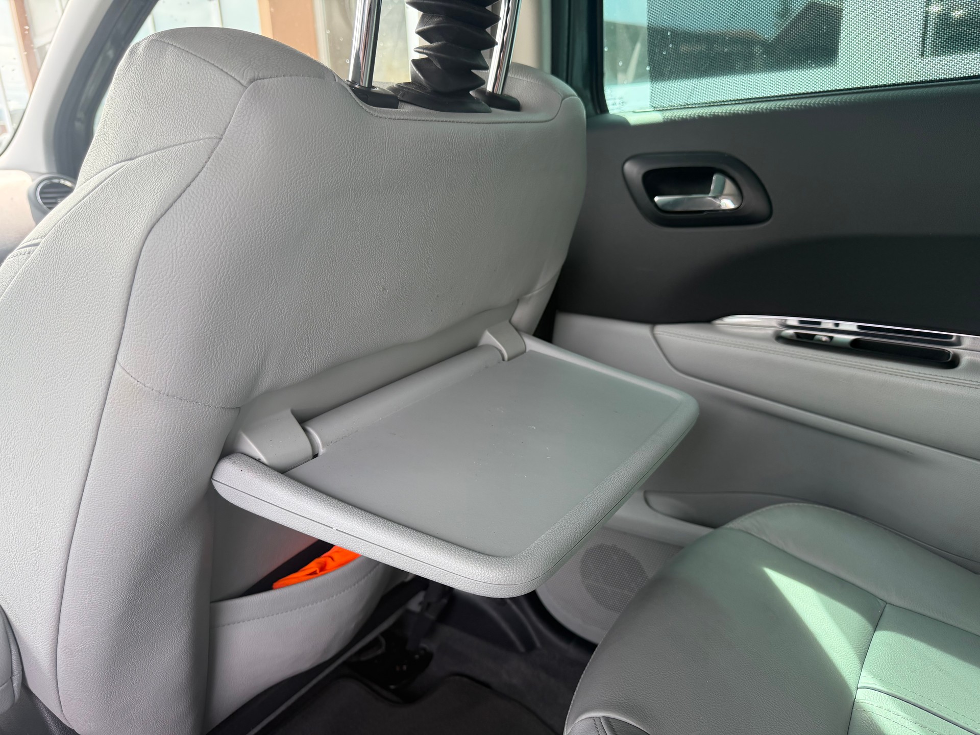PEUGEOT 5008 1.6 16V T Allure-image-15