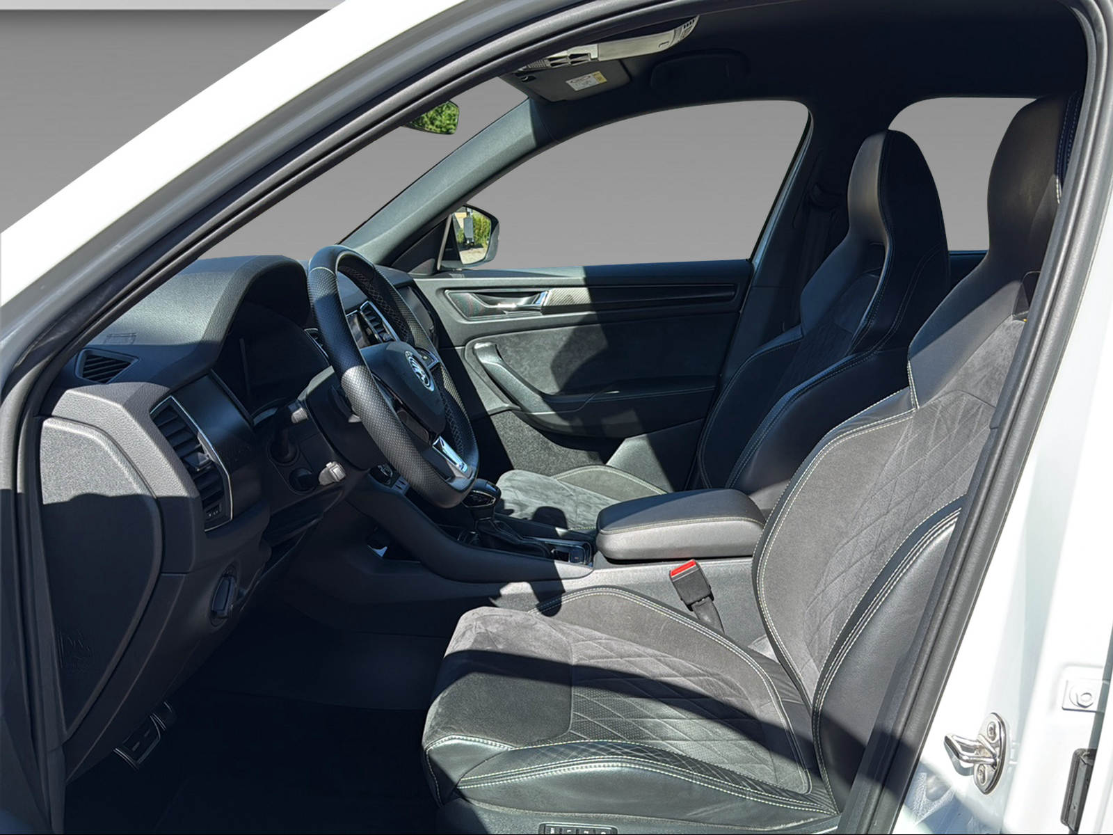 SKODA Kodiaq 2.0 TDI 190 Sportline DSG-image-14