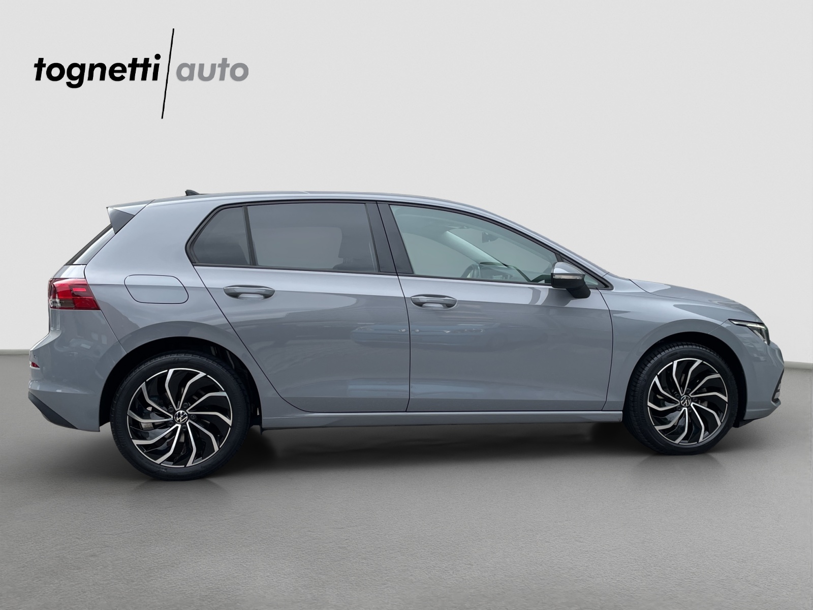 VW Golf 1.0 eTSI mHEV ACTLife DSG-image-2