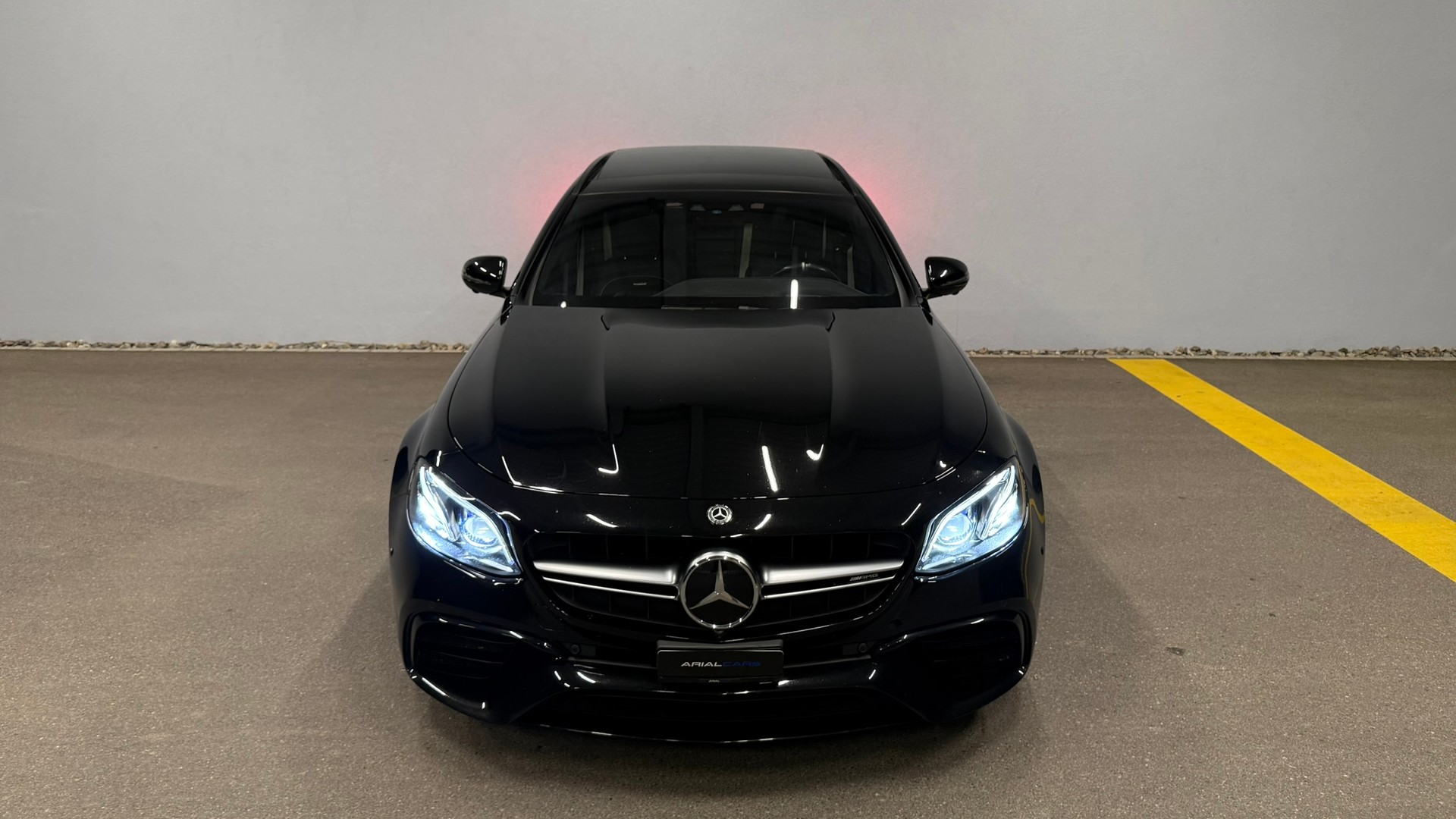 MERCEDES-BENZ E 63 AMG S 4 Matic 9G-Tronic *CH-FZ*KERAMIKVERSIEGELT*VOLLAUSSTATTUNG*-image-3
