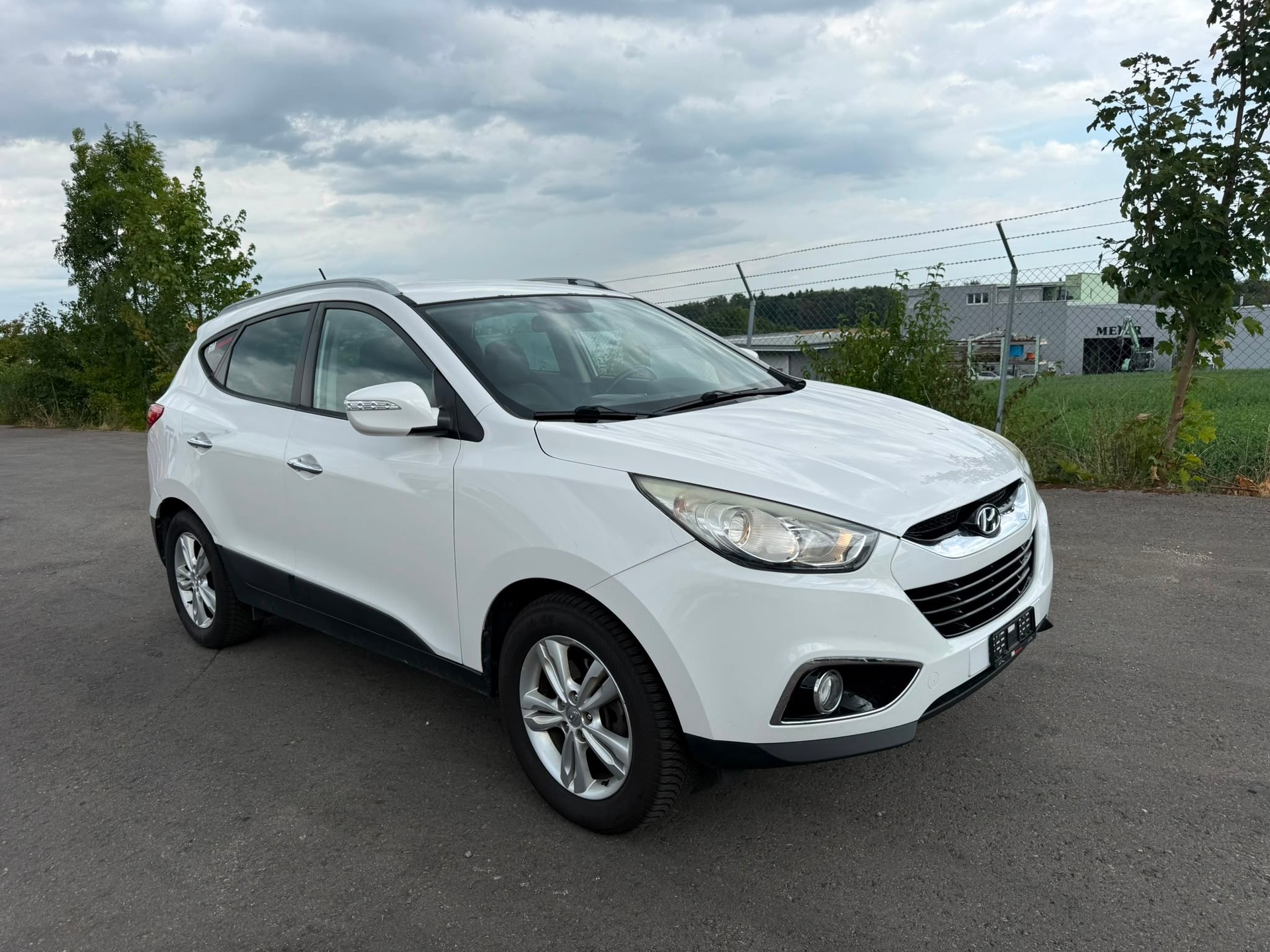 HYUNDAI iX 35 2.0 CRDi Style 4WD Automatic-image-0