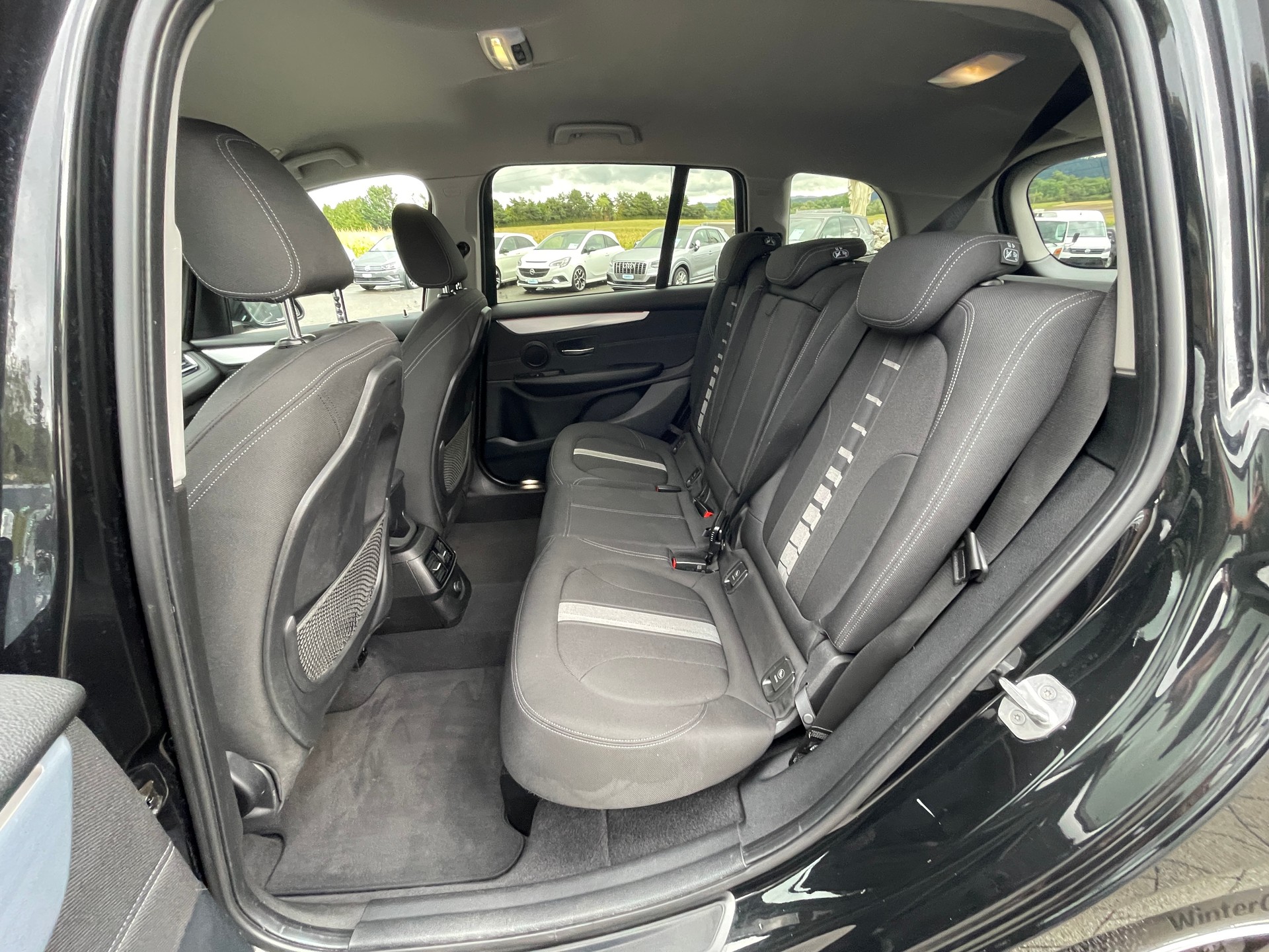 BMW 220d xDrive Gran Tourer Steptronic-image-13