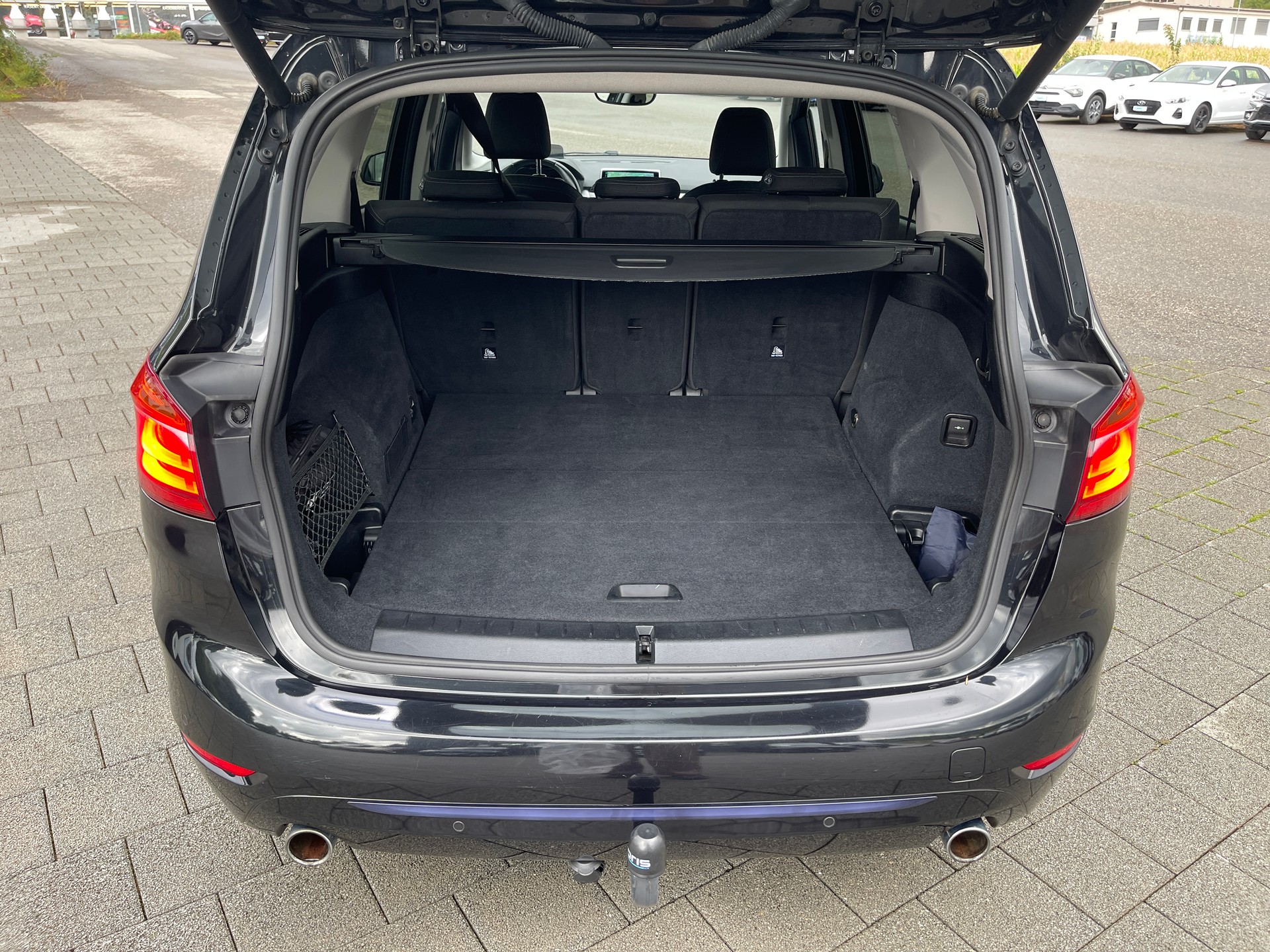 BMW 220d xDrive Gran Tourer Steptronic-image-14