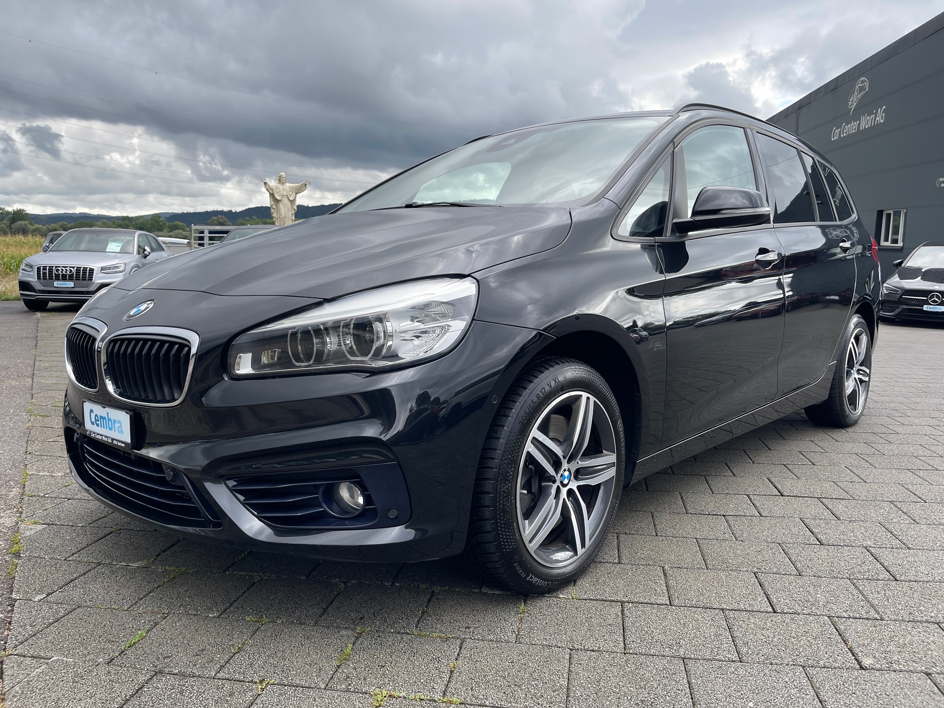 BMW 220d xDrive Gran Tourer Steptronic-image-1