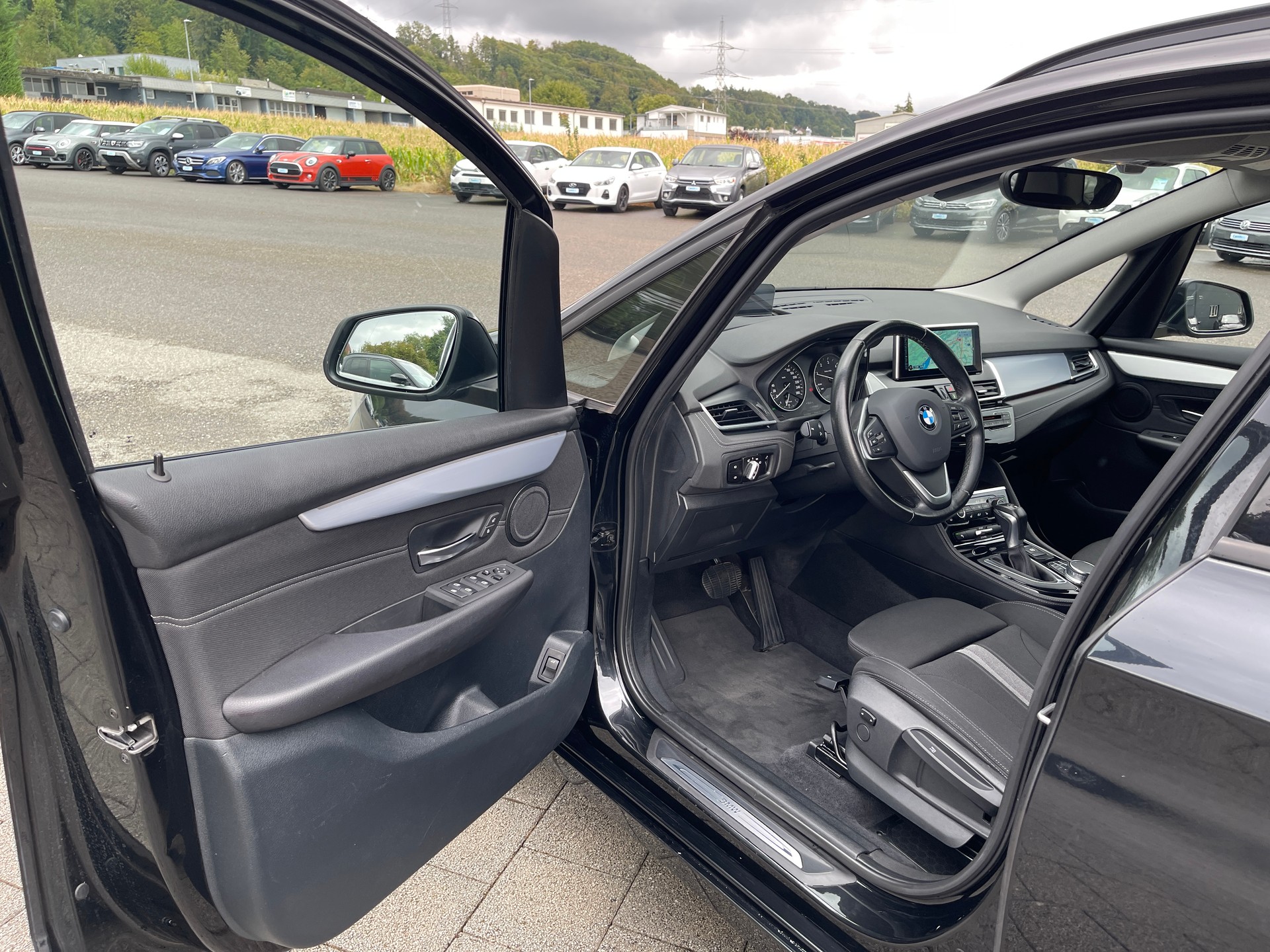 BMW 220d xDrive Gran Tourer Steptronic-image-6