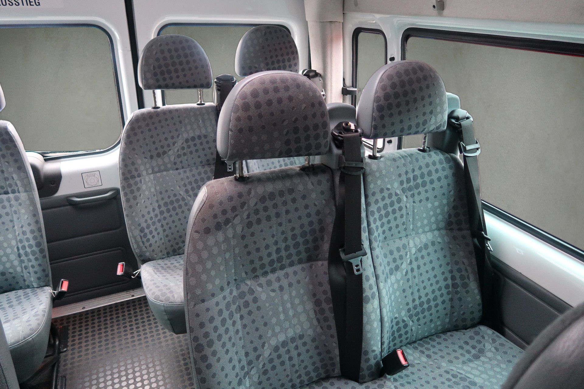 FORD 350 L Kleinbus-image-18