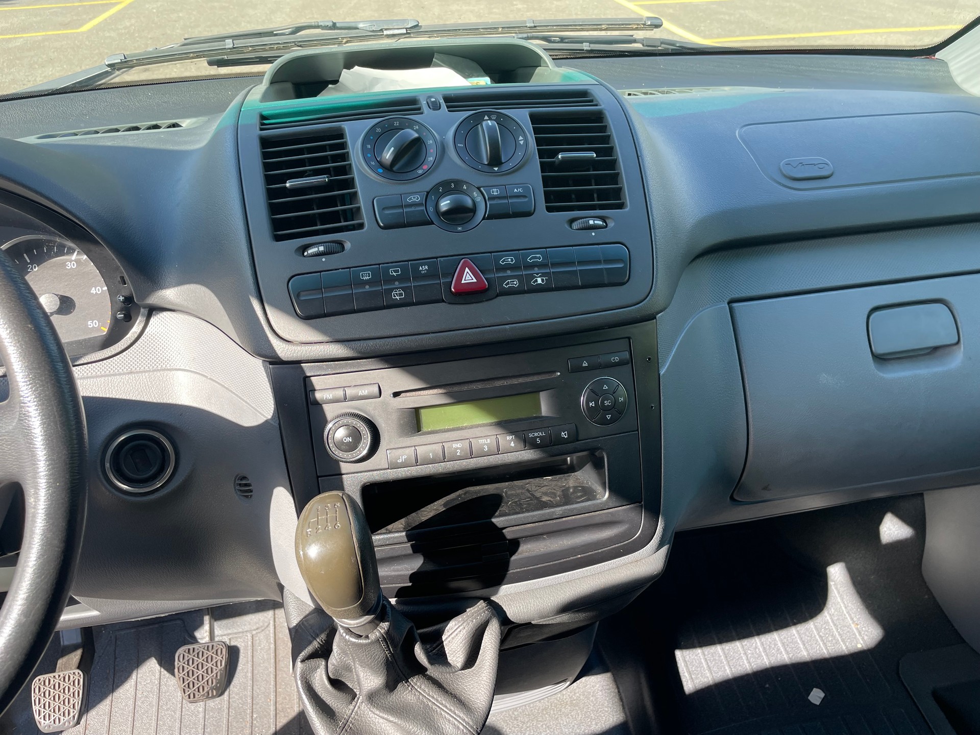 MERCEDES-BENZ Vito 109 CDI-image-8