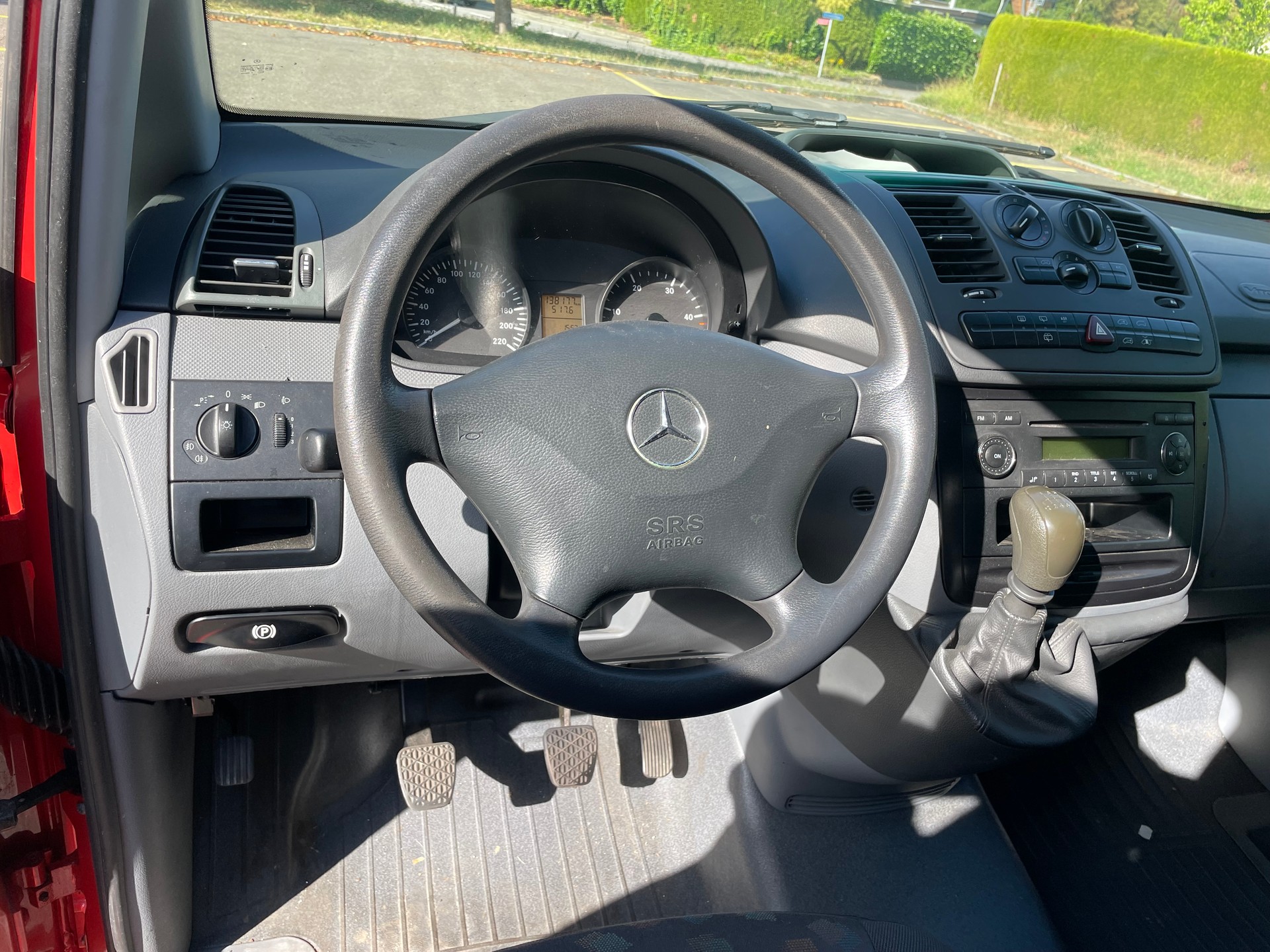 MERCEDES-BENZ Vito 109 CDI-image-9