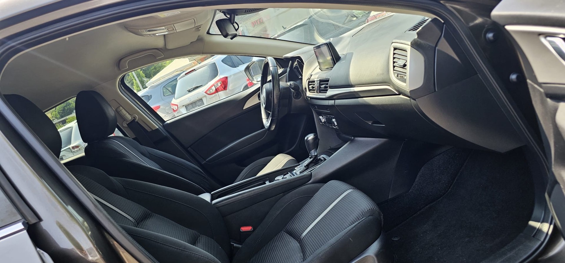 MAZDA 3 SKYACTIV-G 120 Ambition Automat-image-10