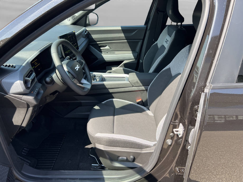 DACIA Bigster 1.2 Hybrid Journey 4WD-image-3