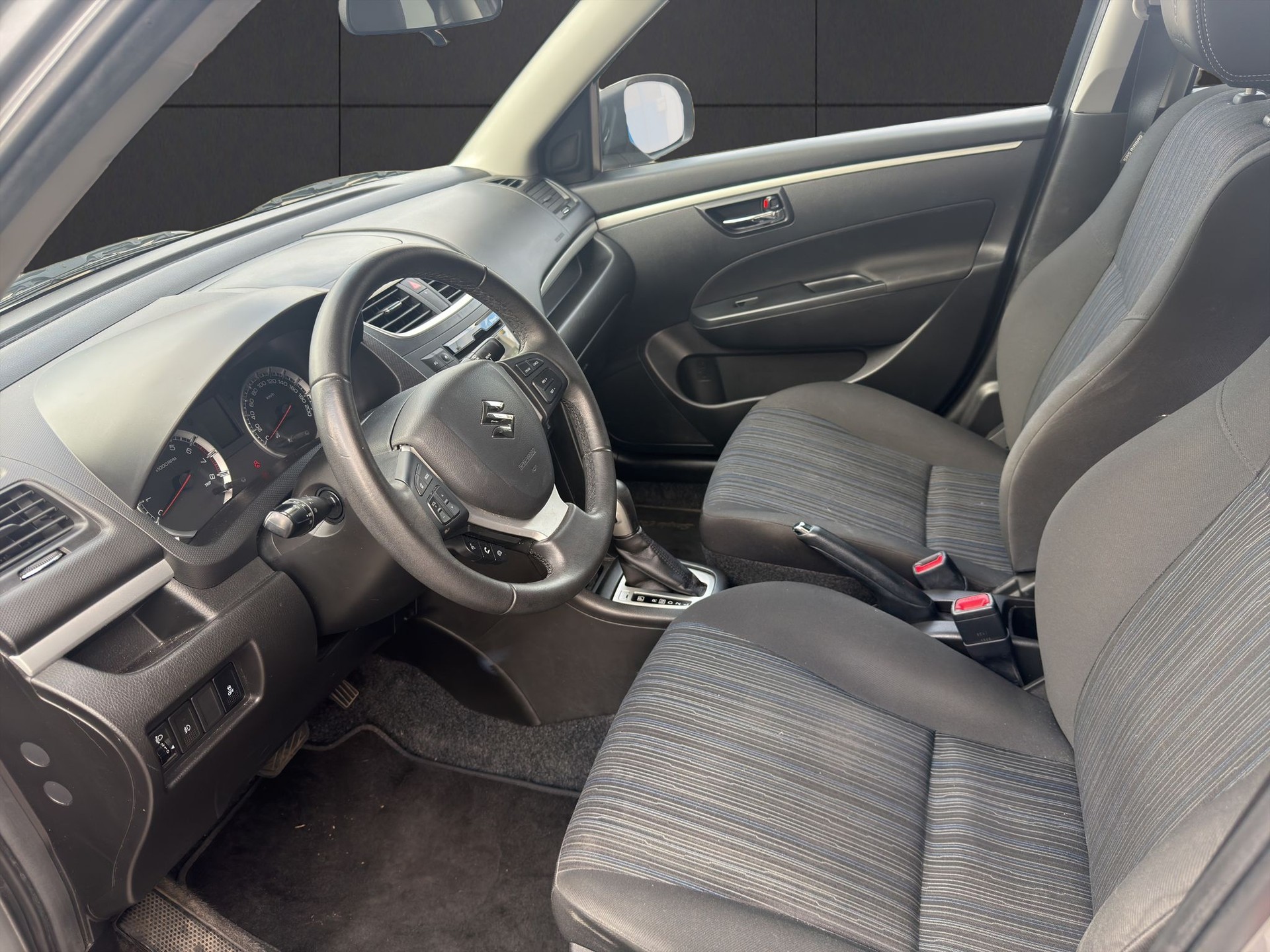 SUZUKI Swift 1.2i 16V Sergio Cellano Top Automatic-image-8