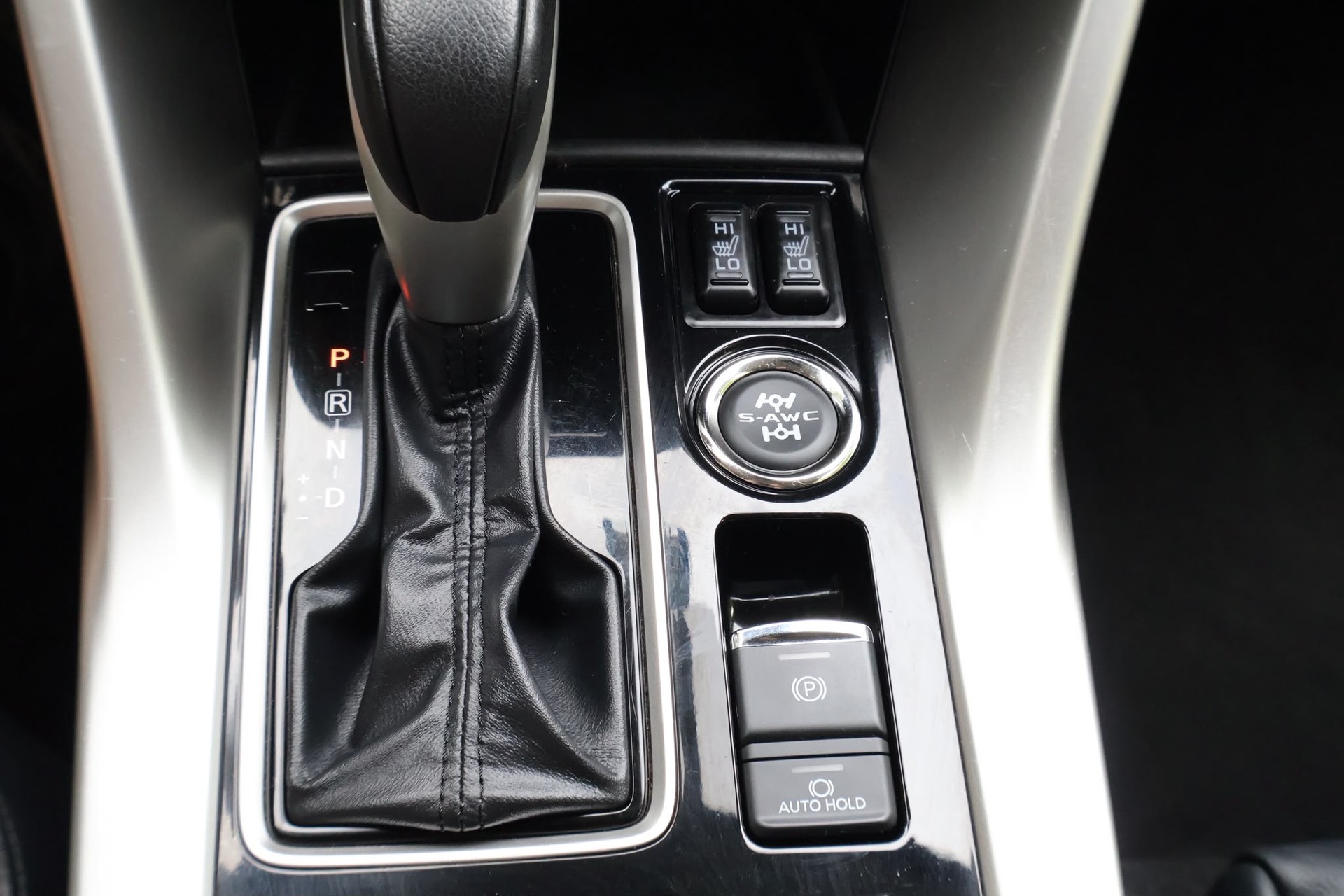 MITSUBISHI Eclipse Cross 1.5 T-Mivec Diamond 4WD CVT-image-13
