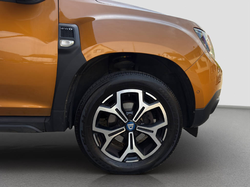 DACIA Duster 1.3 TCe 150 Celebration 4WD-image-14