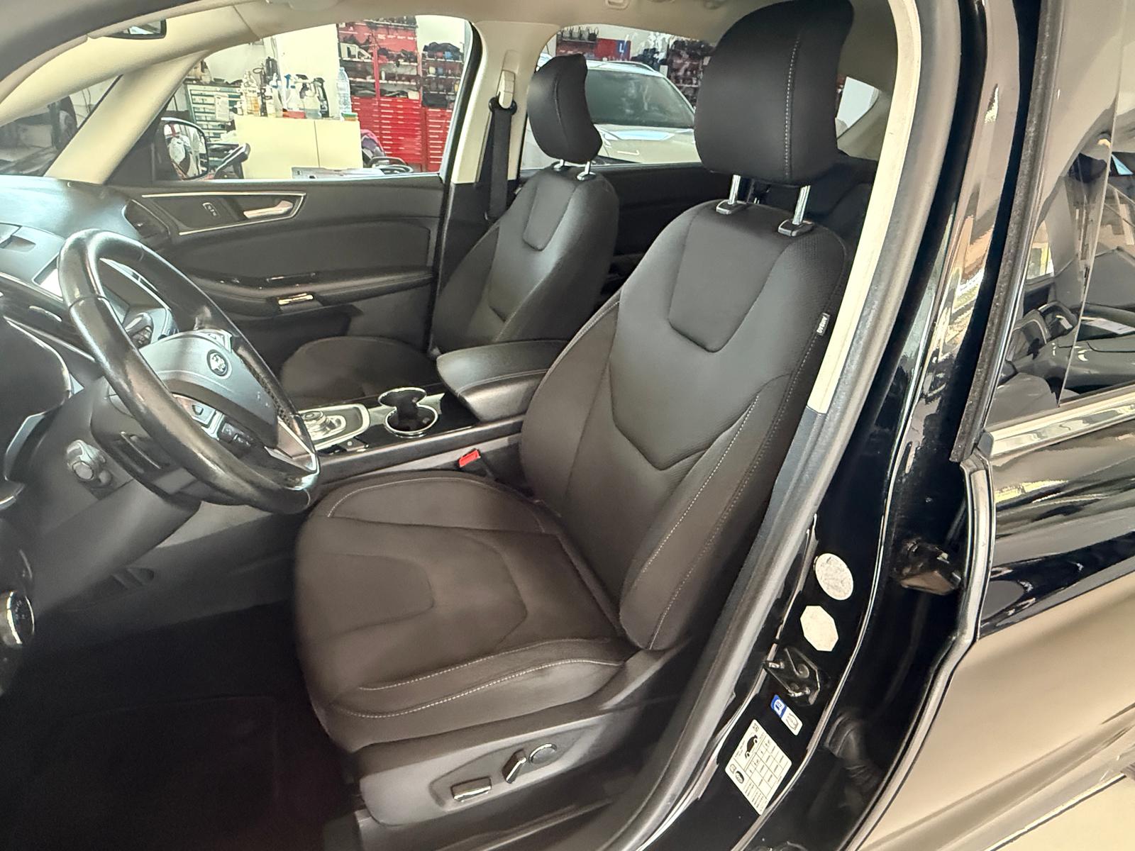 FORD S-Max 2.0 TDCi ST-Line Automatic-image-17