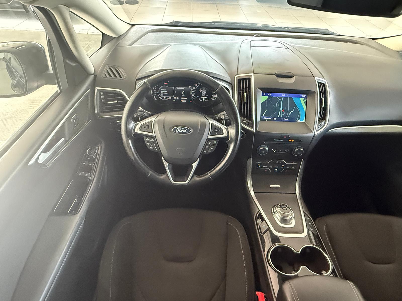 FORD S-Max 2.0 TDCi ST-Line Automatic-image-8